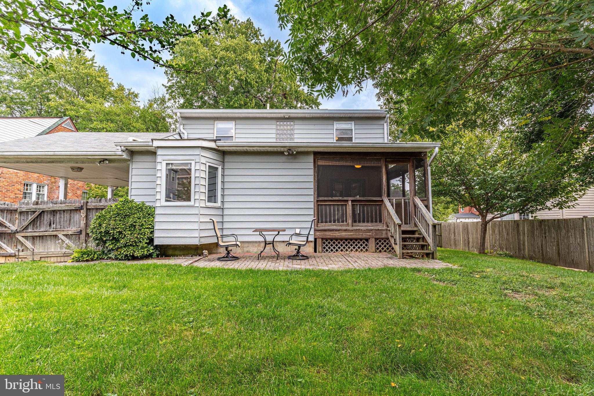 HILLWOOD - Residential Lease