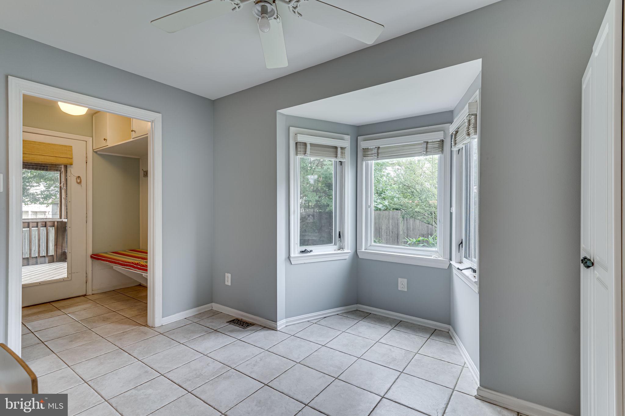 HILLWOOD - Residential Lease