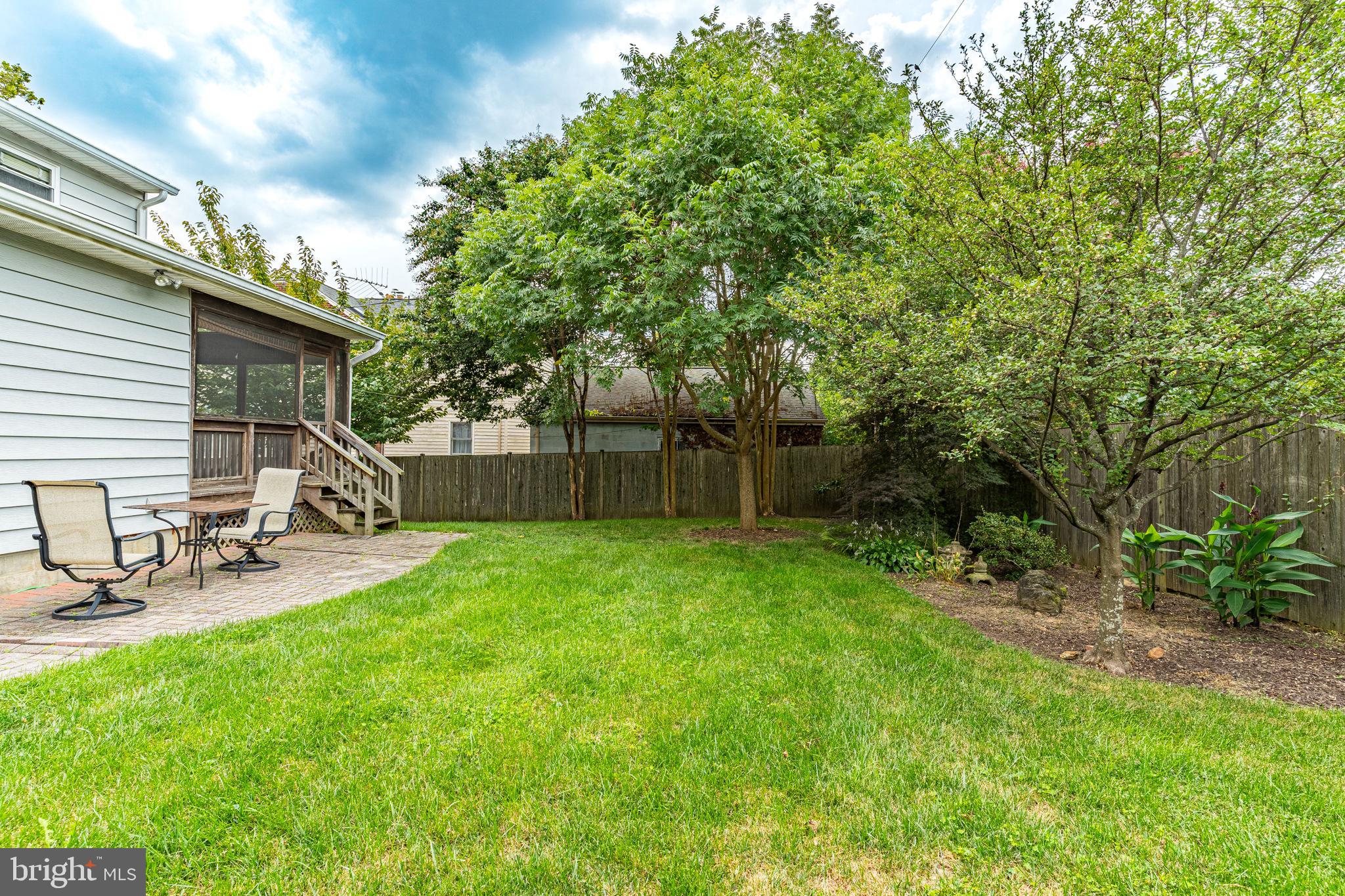 HILLWOOD - Residential Lease