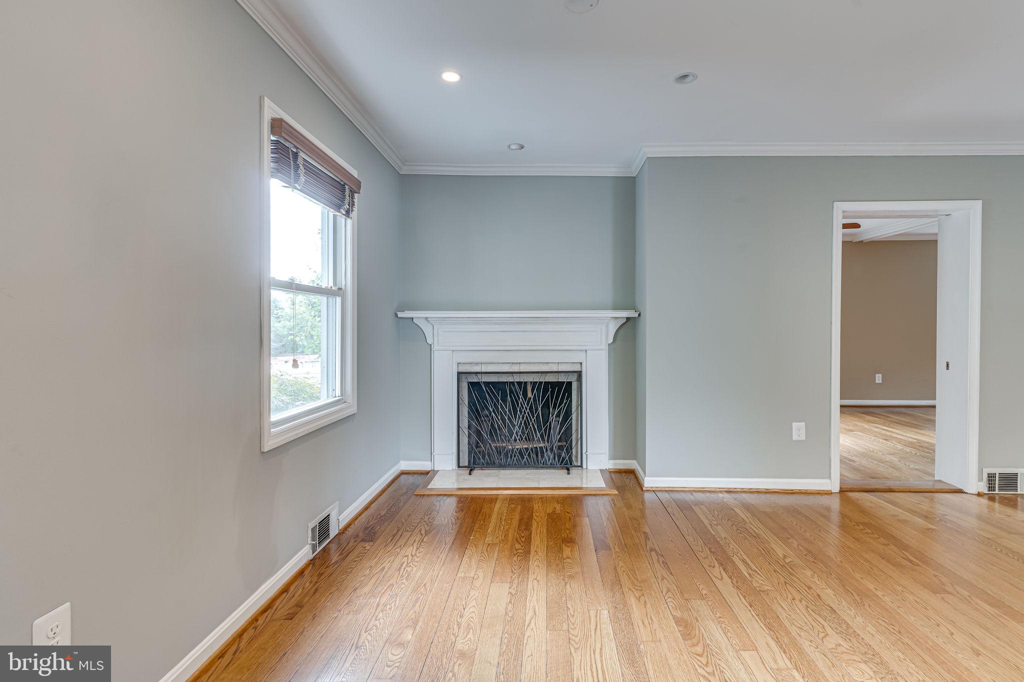 HILLWOOD - Residential Lease