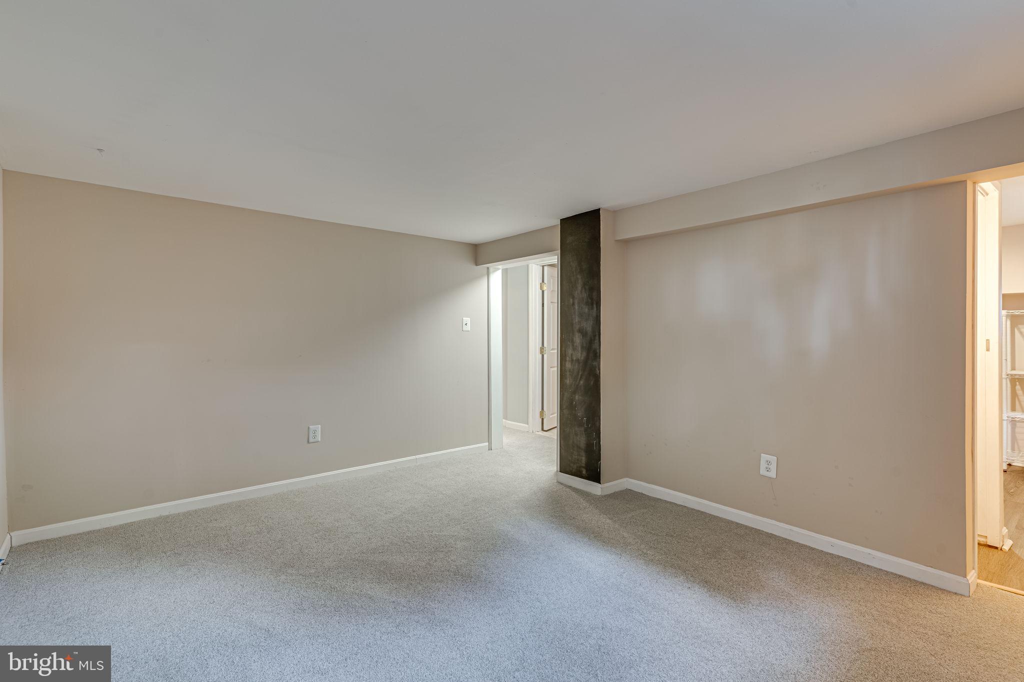 HILLWOOD - Residential Lease