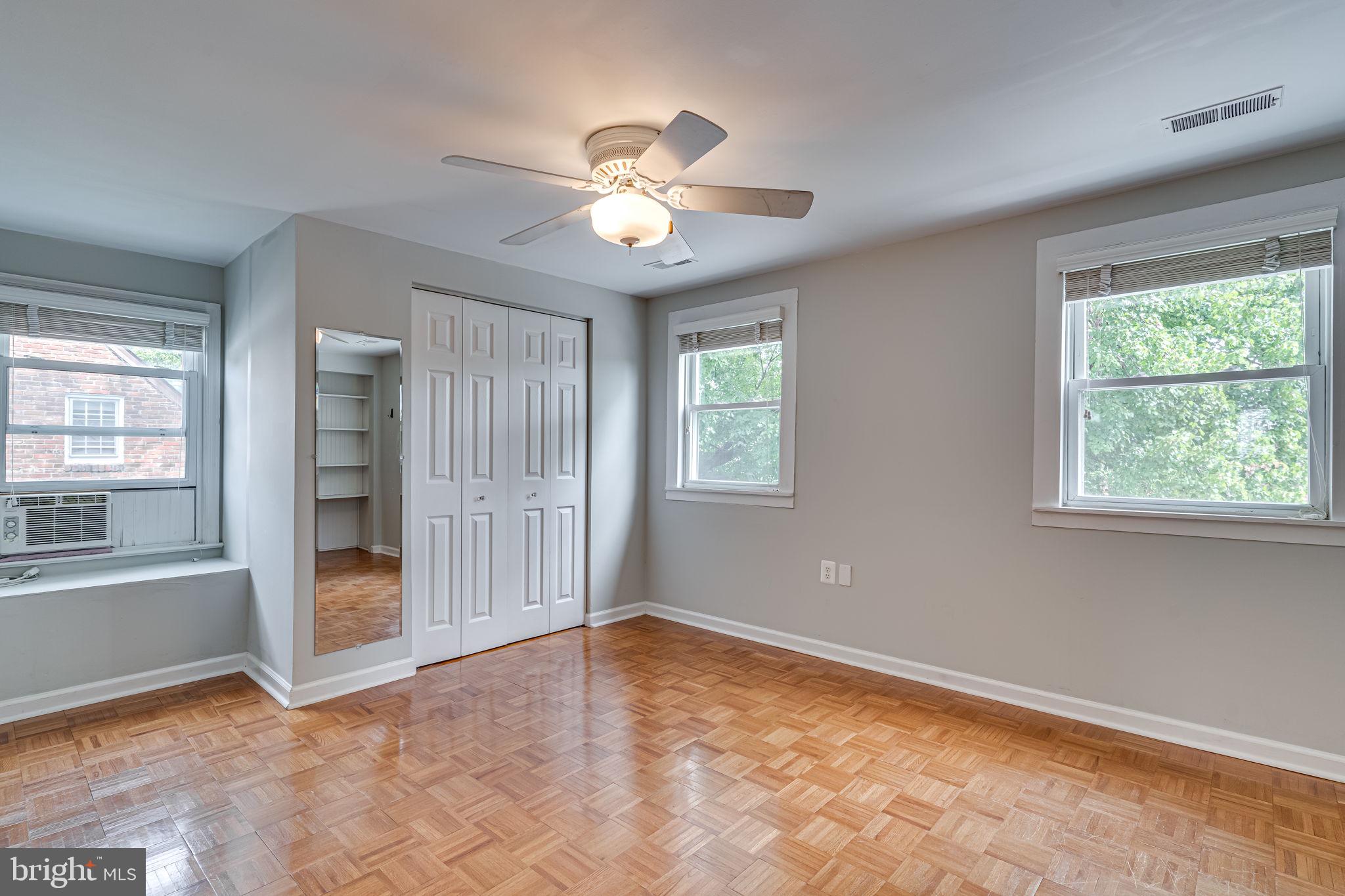 HILLWOOD - Residential Lease