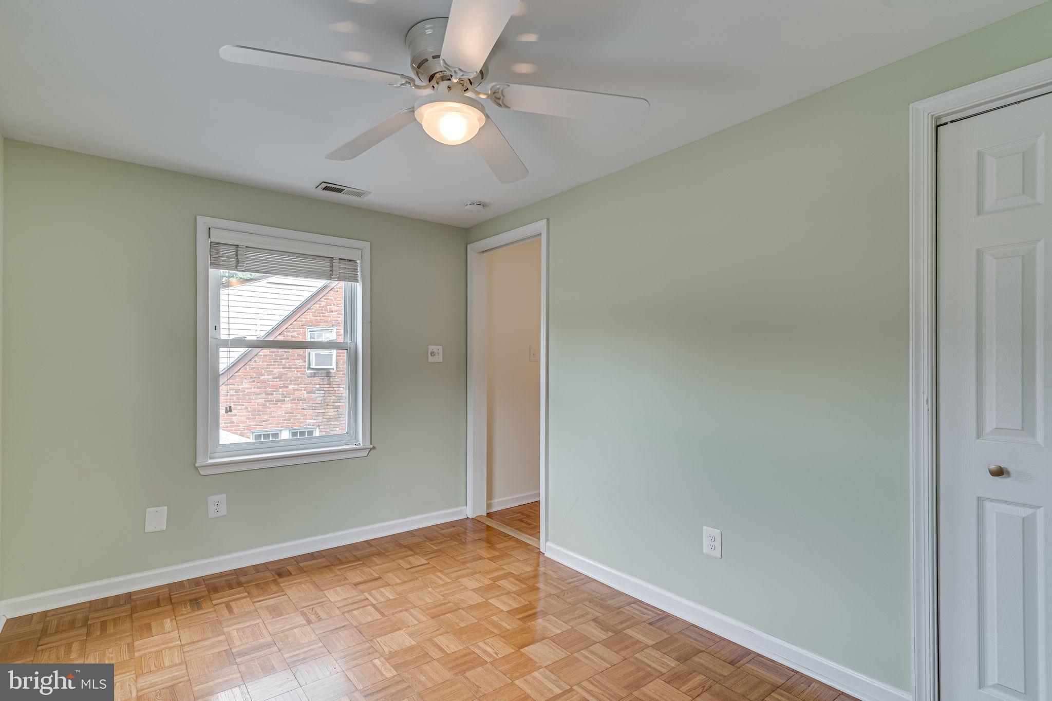 HILLWOOD - Residential Lease