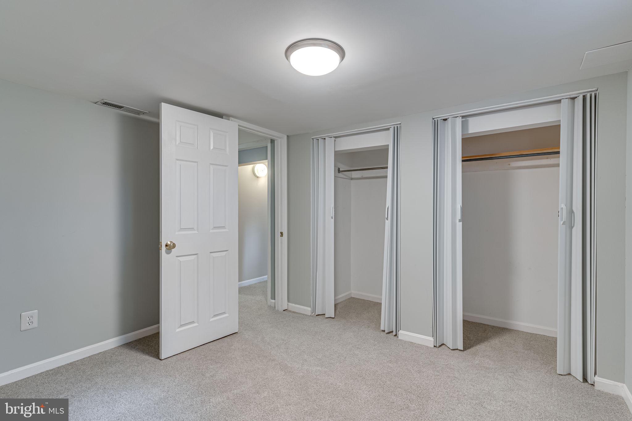 HILLWOOD - Residential Lease