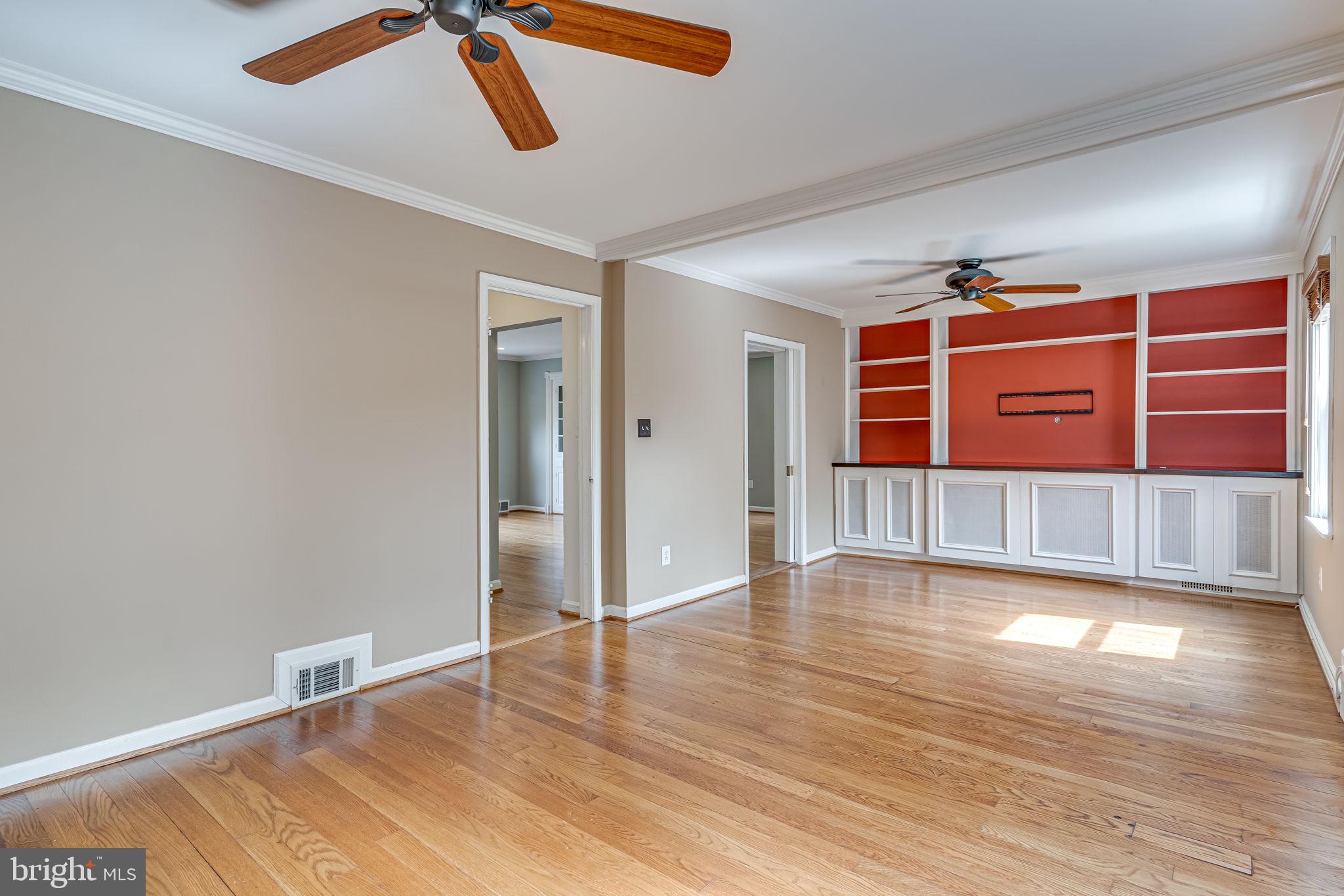 HILLWOOD - Residential Lease