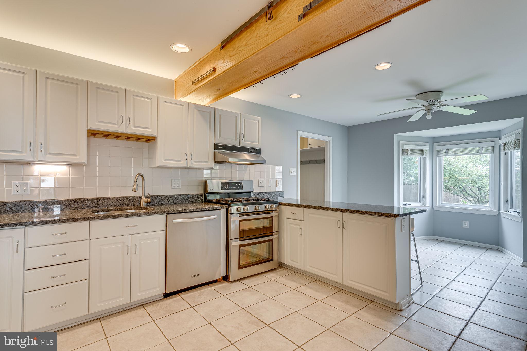 HILLWOOD - Residential Lease