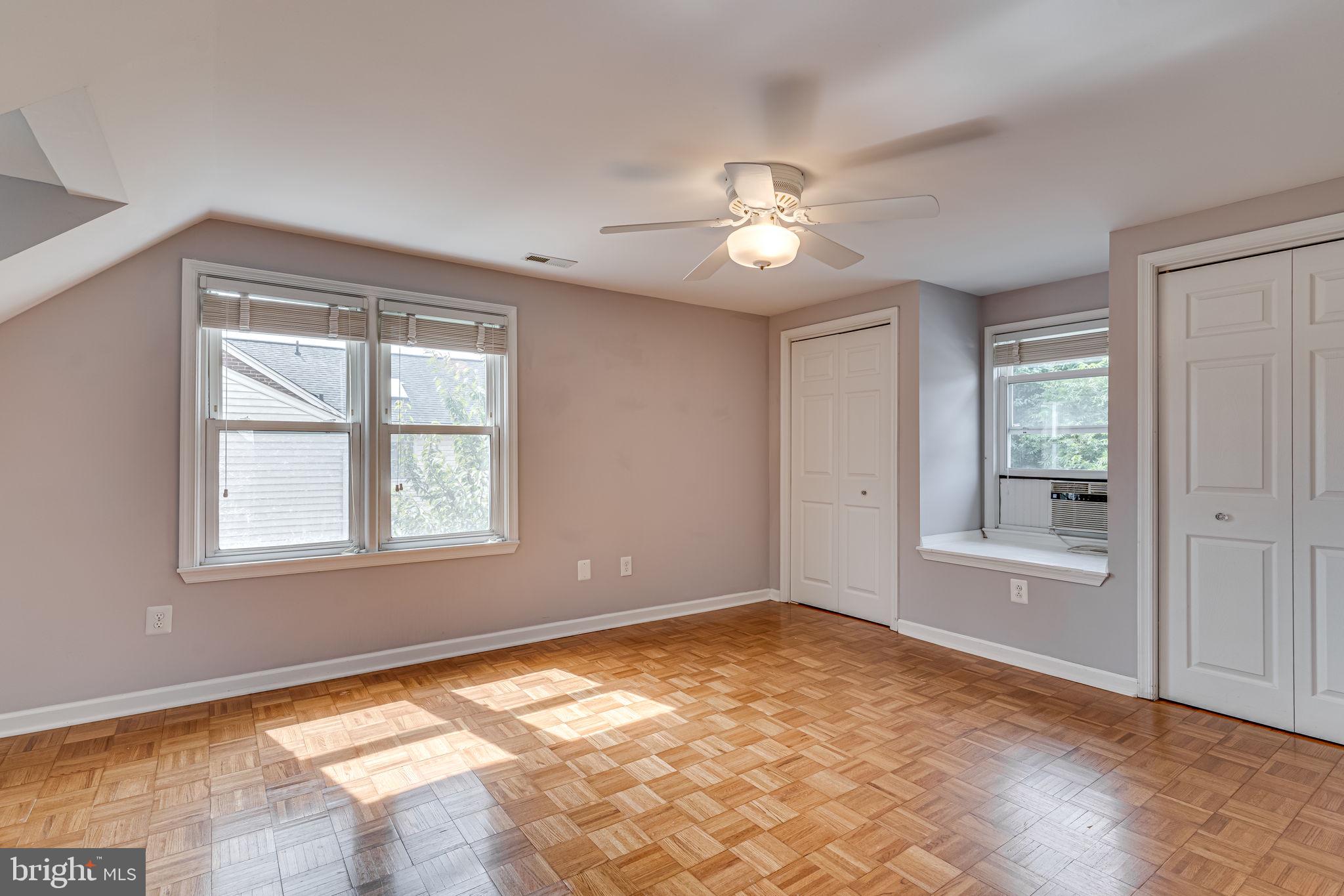 HILLWOOD - Residential Lease