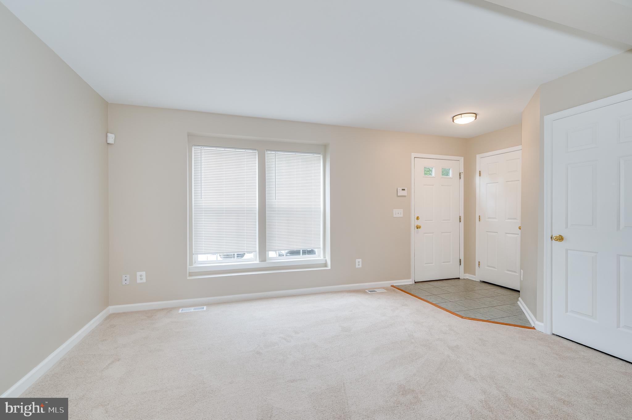 LAKELAND PLACE - Residential Lease