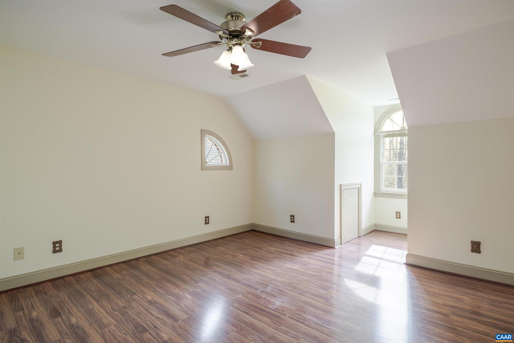 BEAU MONT FARM - Residential