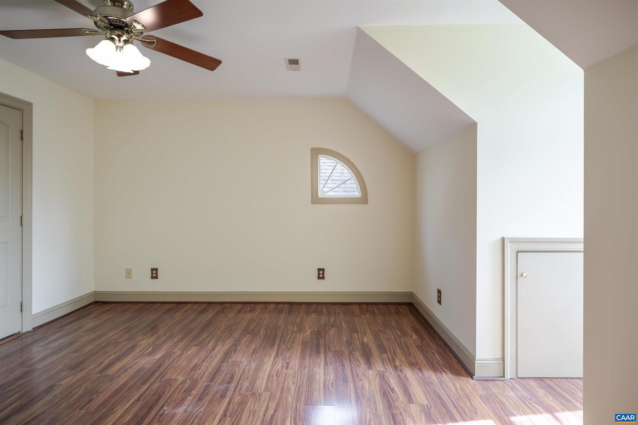 BEAU MONT FARM - Residential