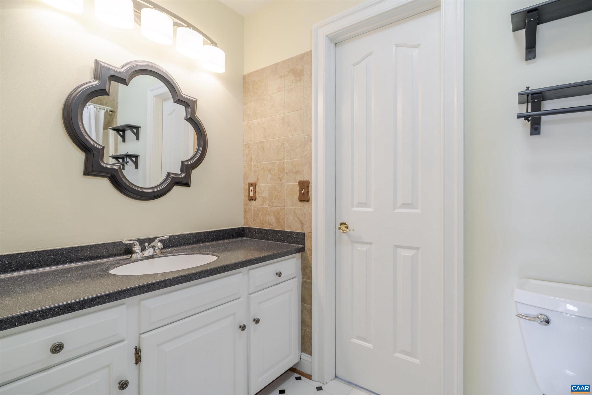 BEAU MONT FARM - Residential