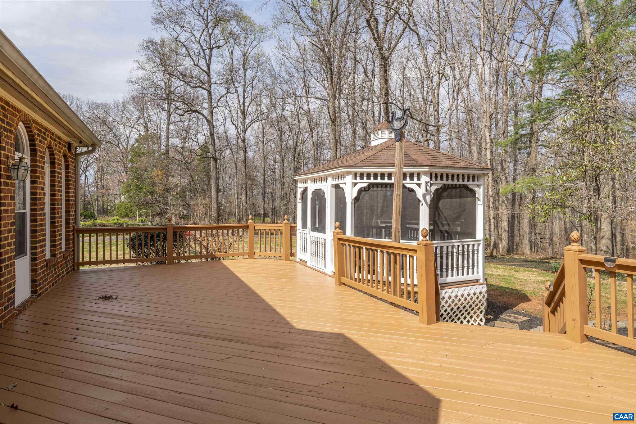 BEAU MONT FARM - Residential