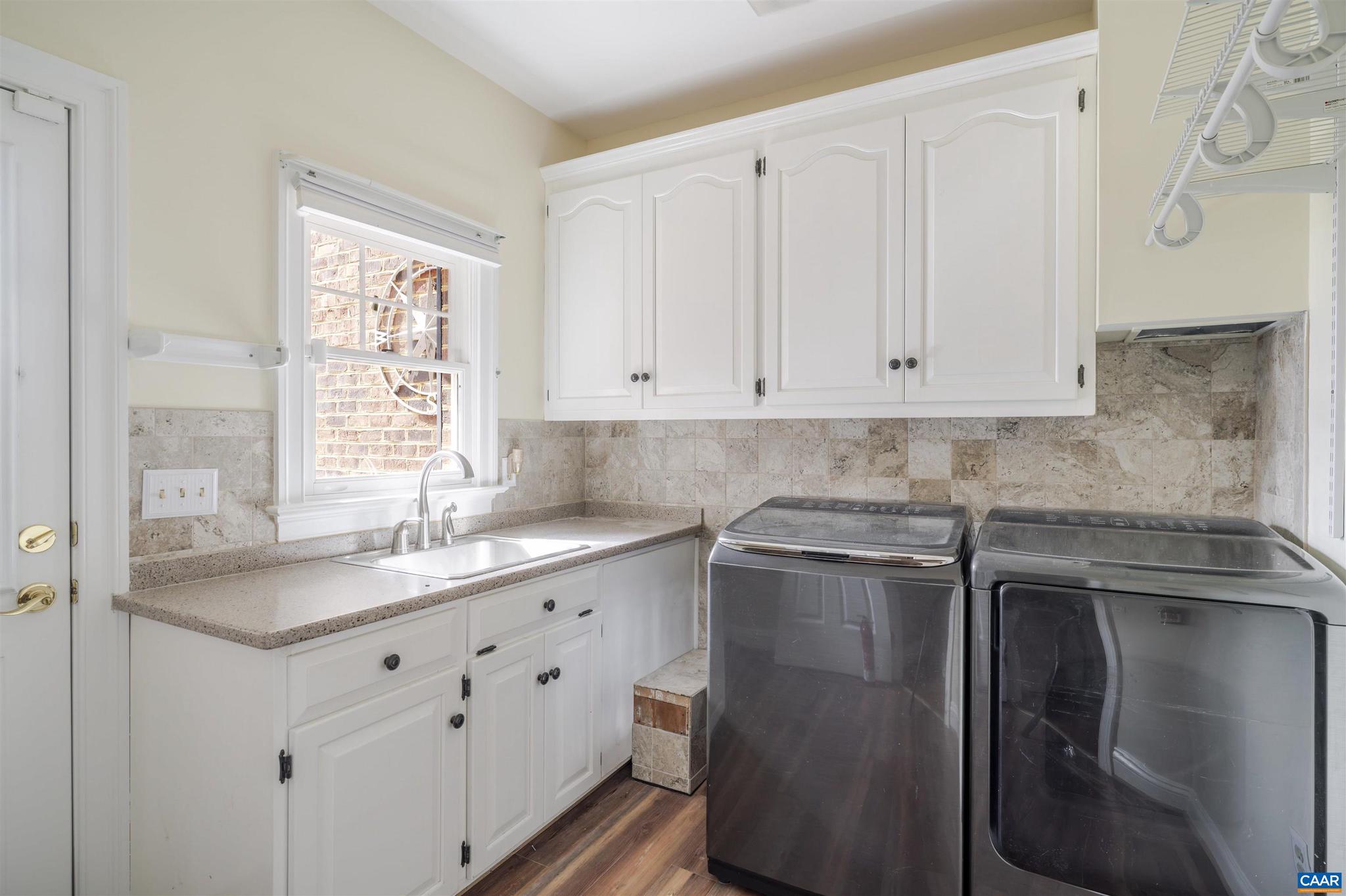 BEAU MONT FARM - Residential