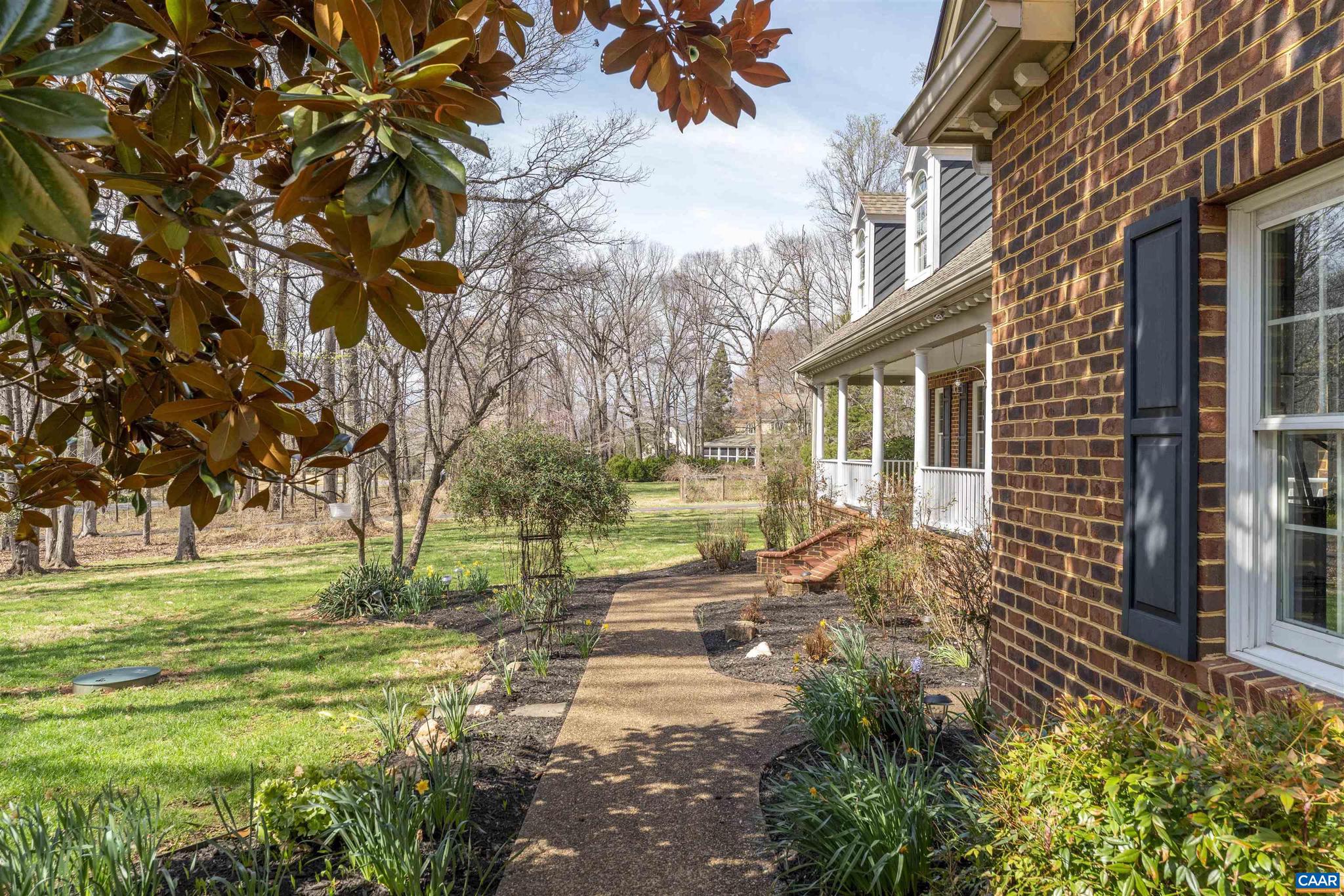 BEAU MONT FARM - Residential
