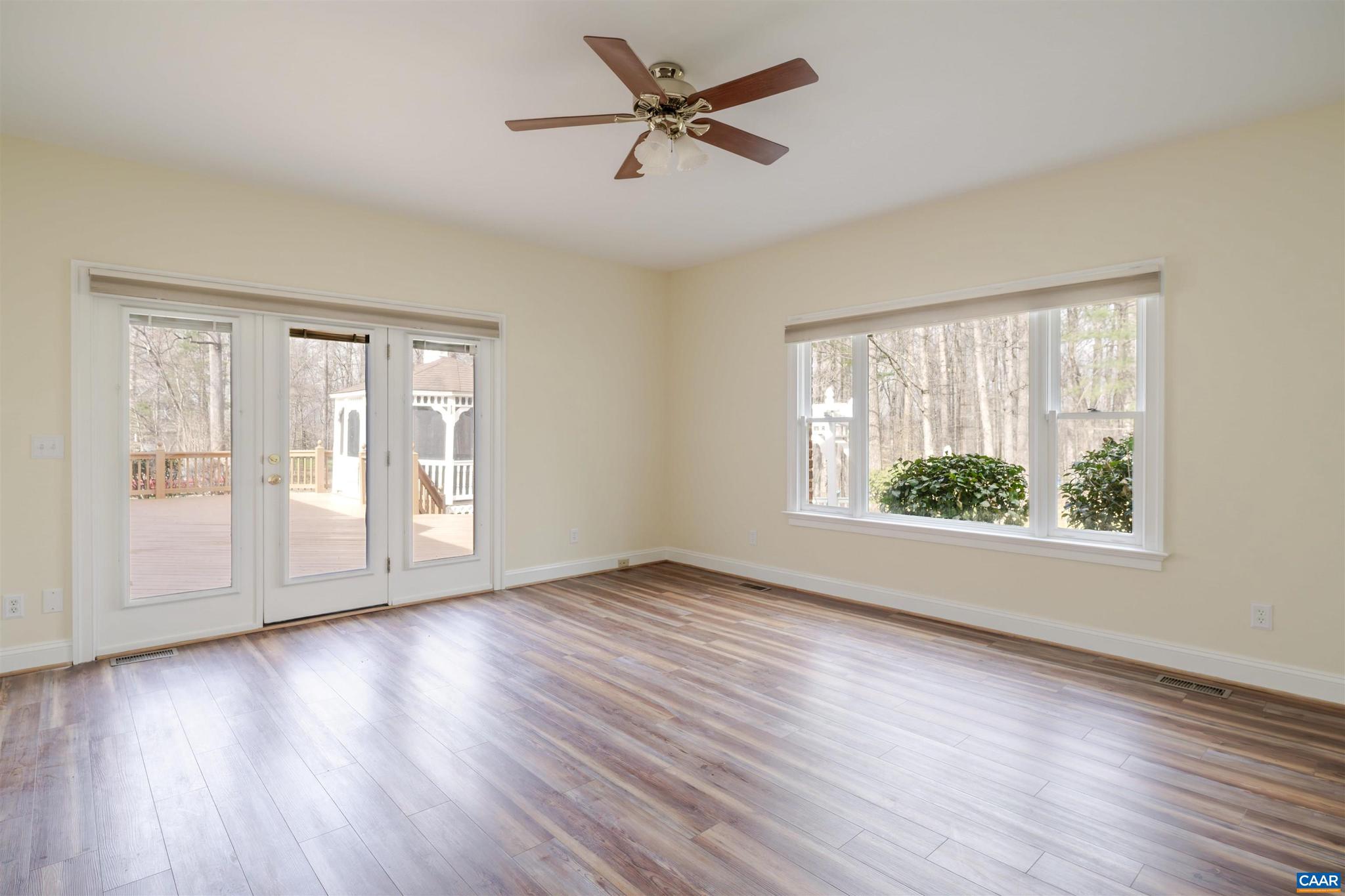 BEAU MONT FARM - Residential