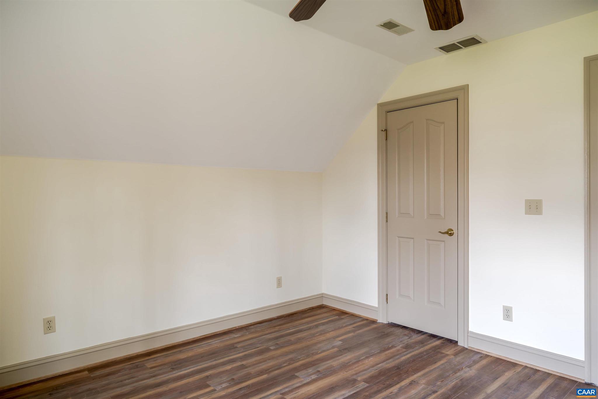 BEAU MONT FARM - Residential