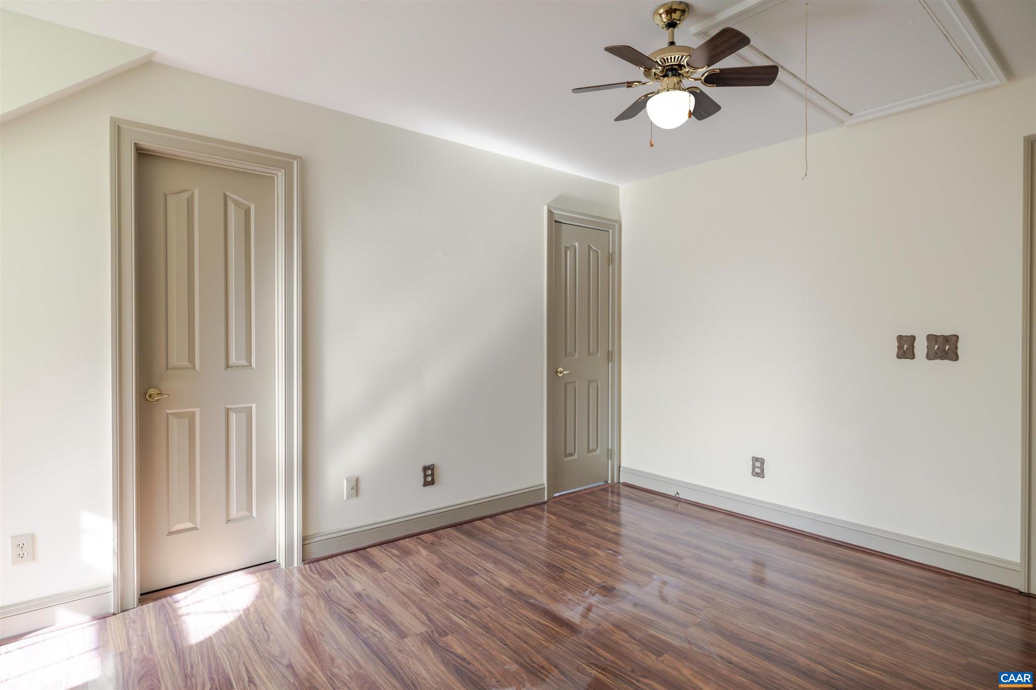 BEAU MONT FARM - Residential