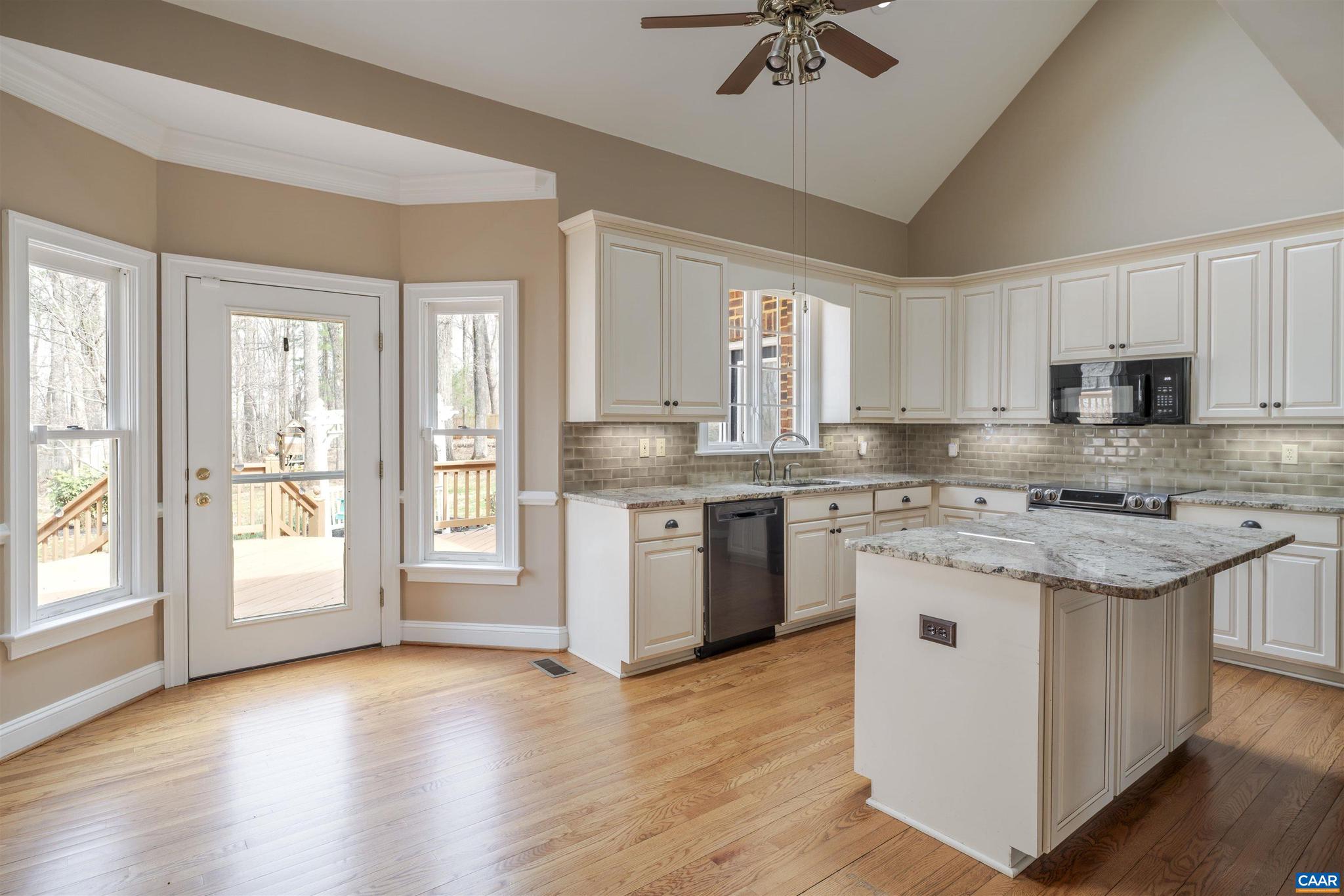 BEAU MONT FARM - Residential