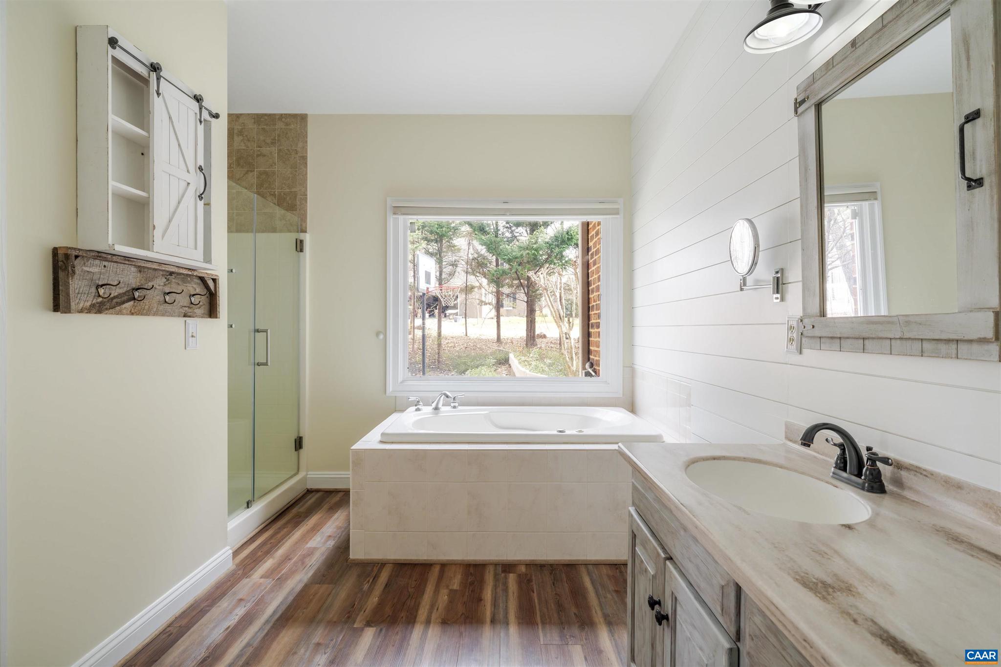 BEAU MONT FARM - Residential