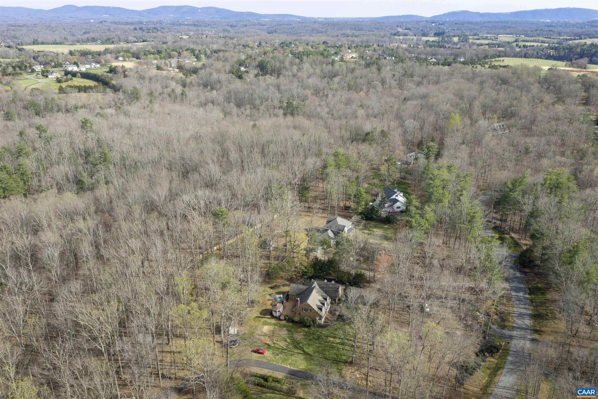 BEAU MONT FARM - Residential