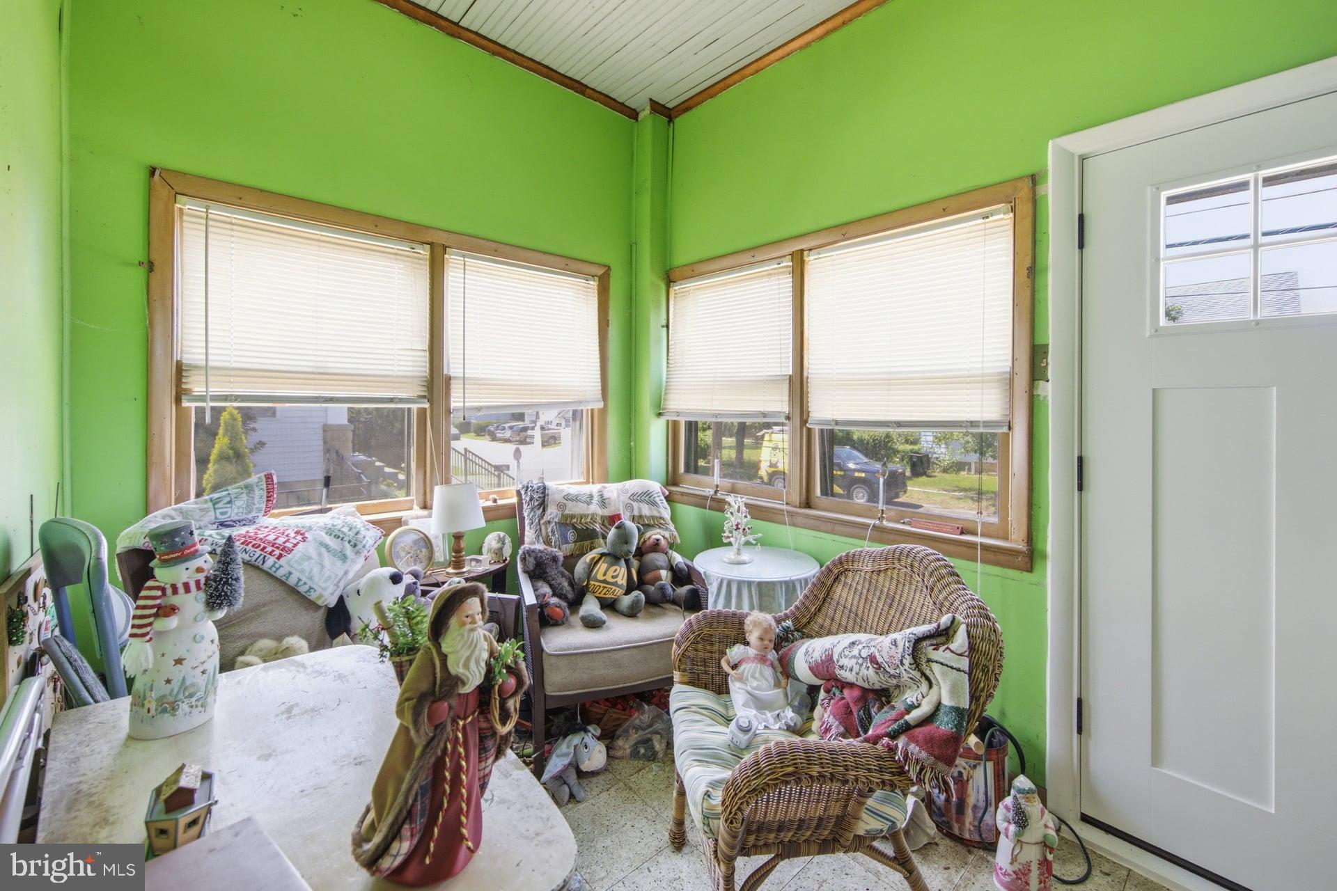 774 FAIRVIEW DRIVE