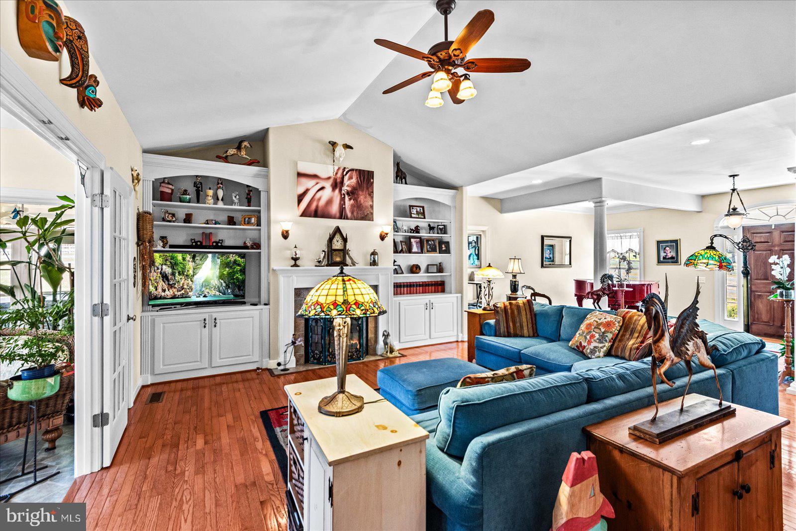 MEADOWLAND - Residential