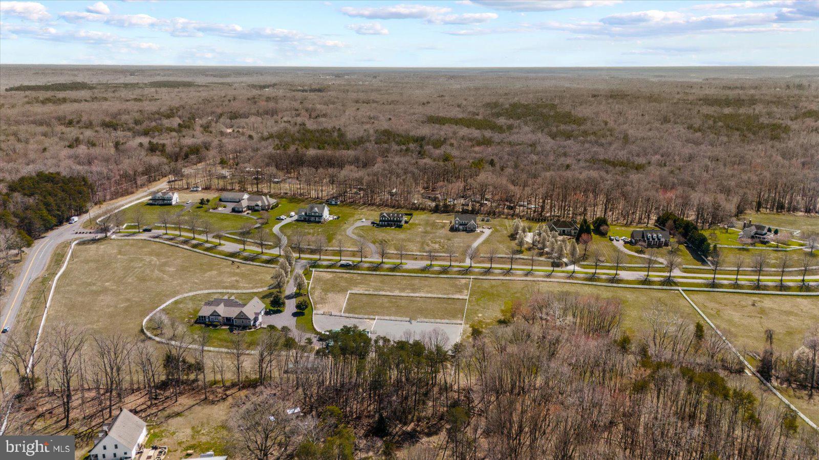 MEADOWLAND - Residential