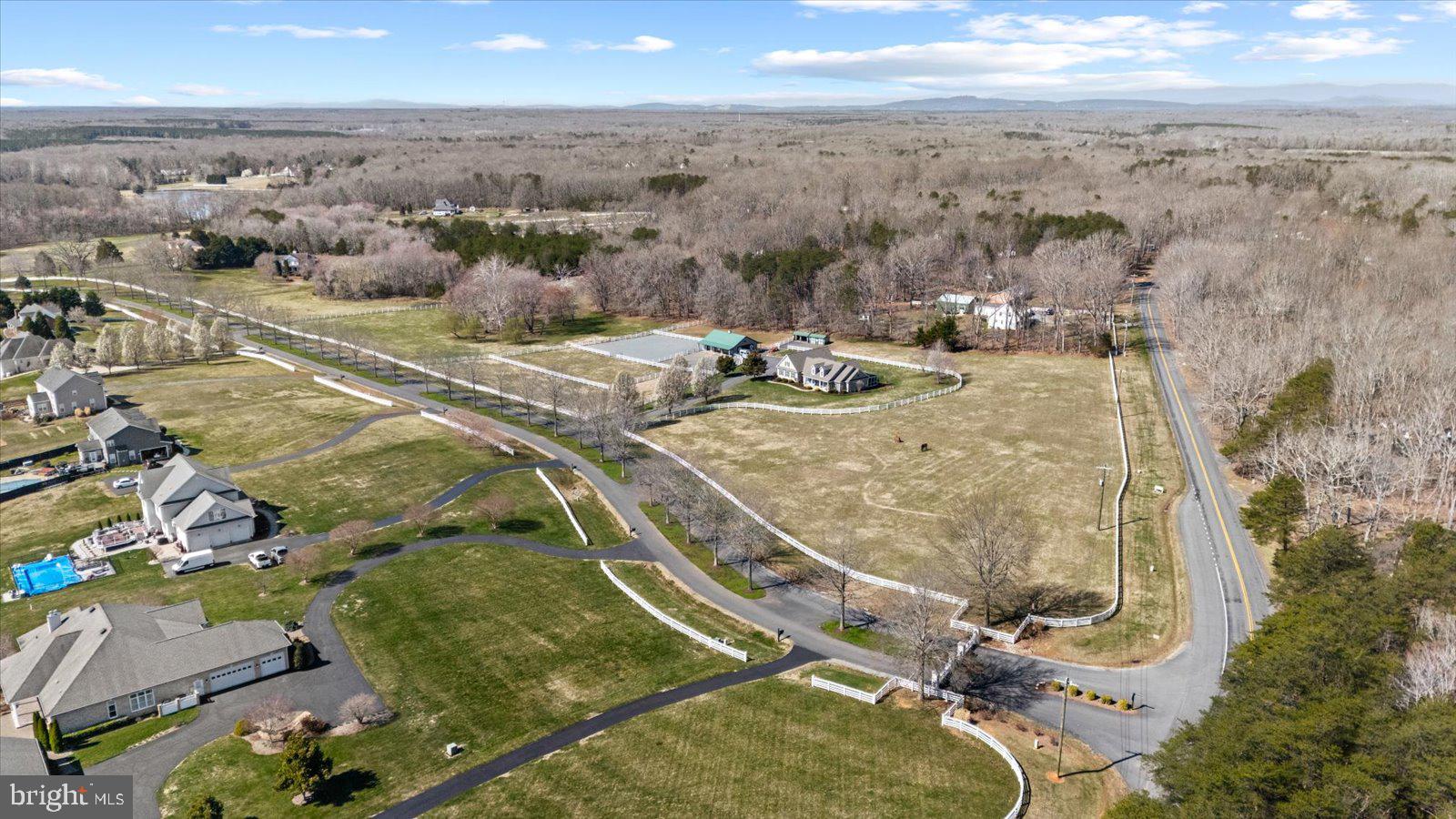 MEADOWLAND - Residential