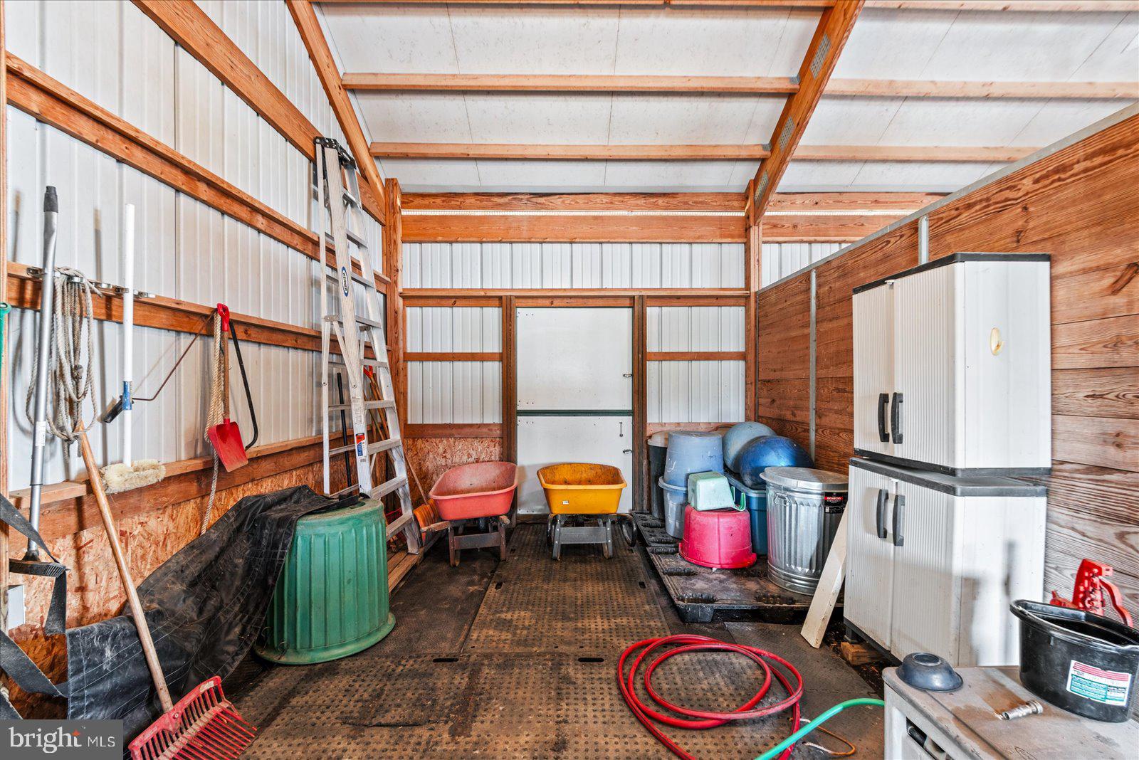 MEADOWLAND - Residential