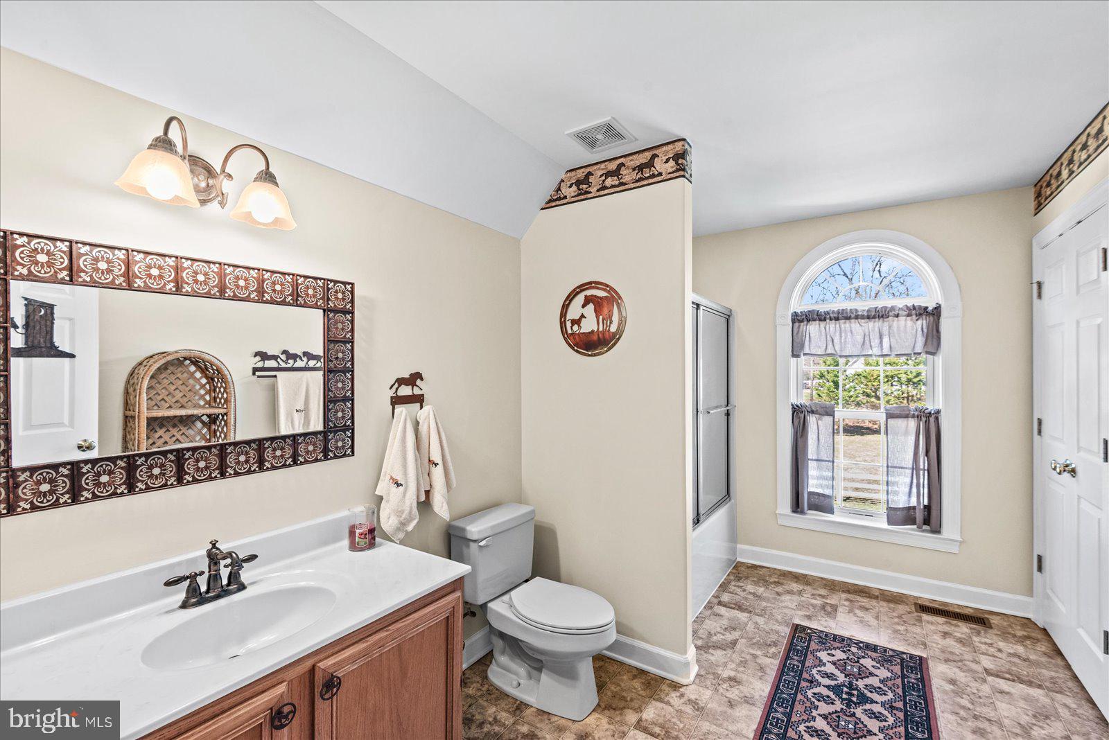 MEADOWLAND - Residential