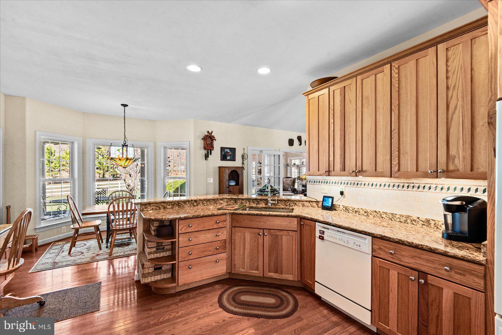 MEADOWLAND - Residential