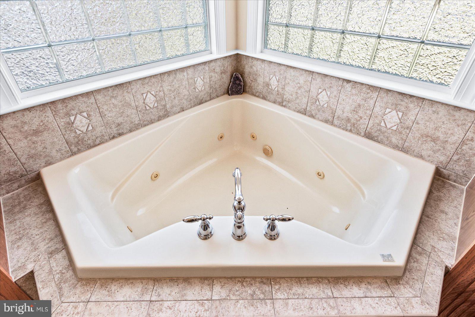 MEADOWLAND - Residential