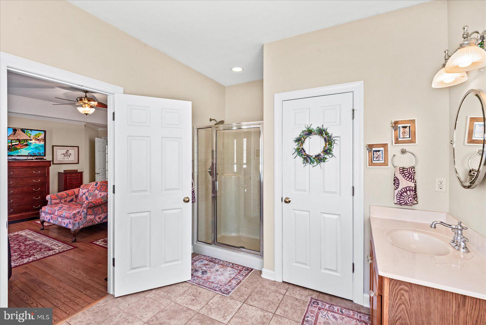 MEADOWLAND - Residential