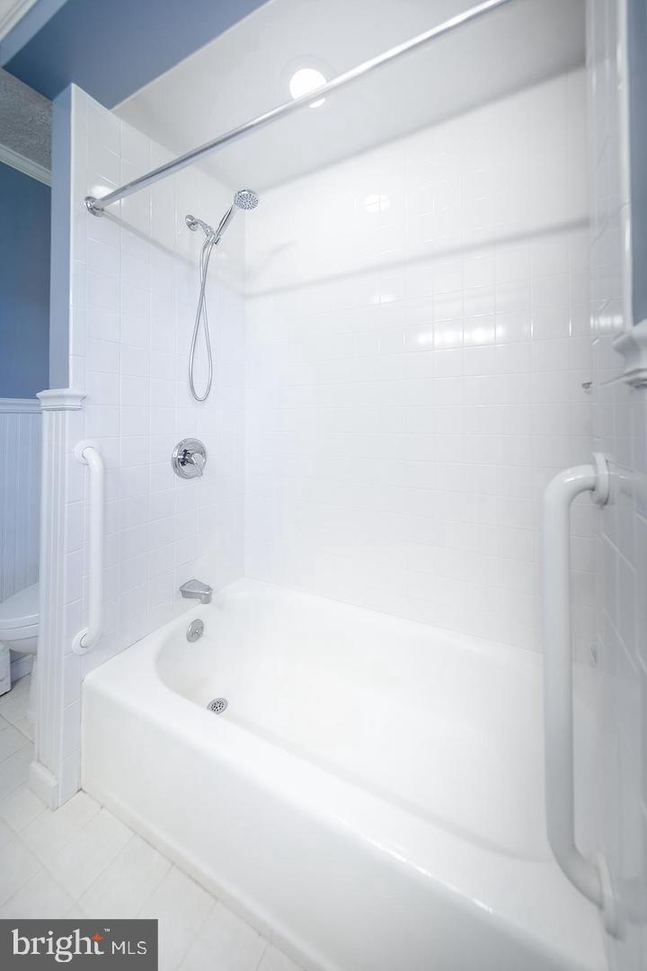 WILLIAMS - Residential Lease