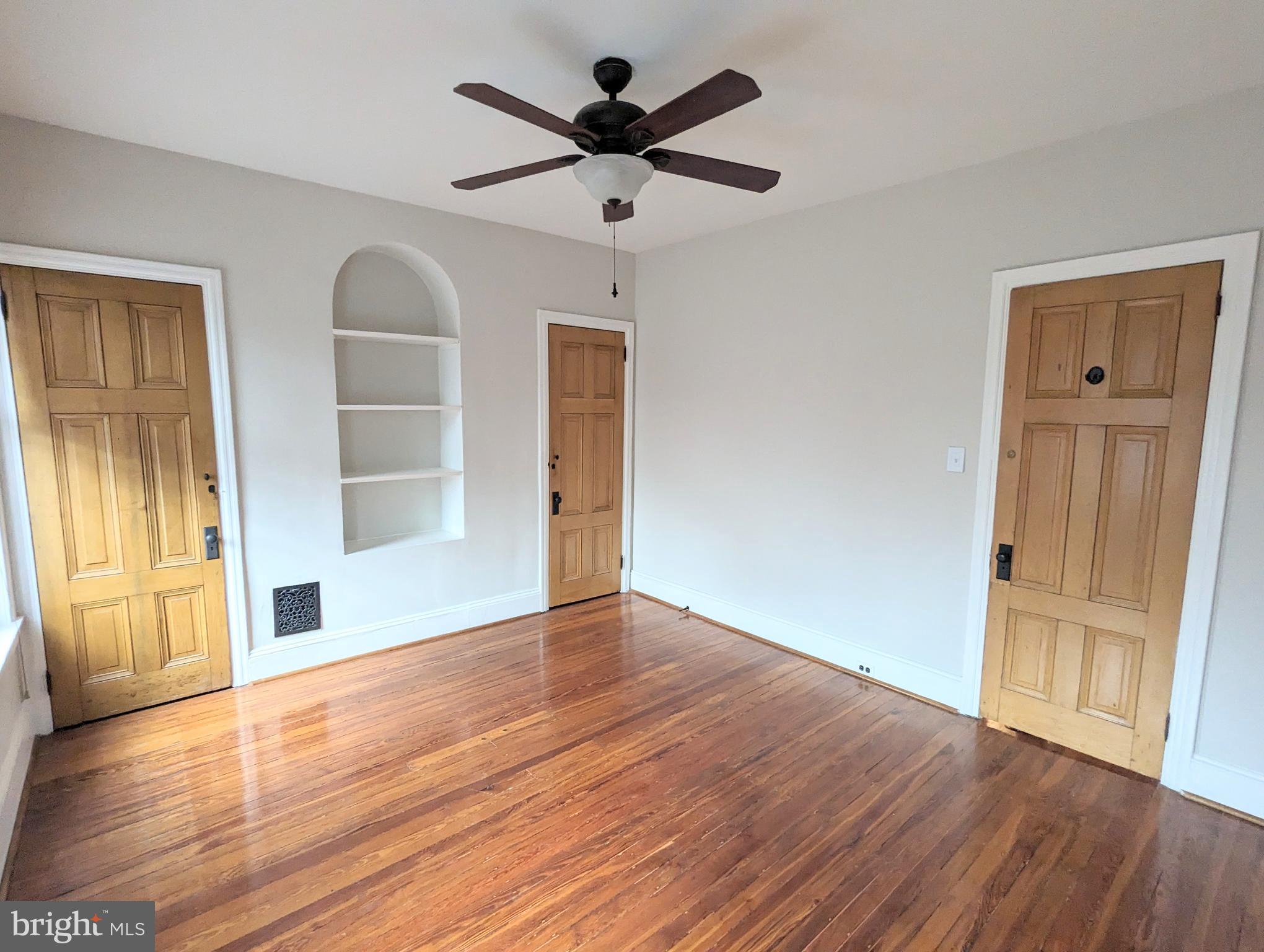 FAIRMOUNT - Residential