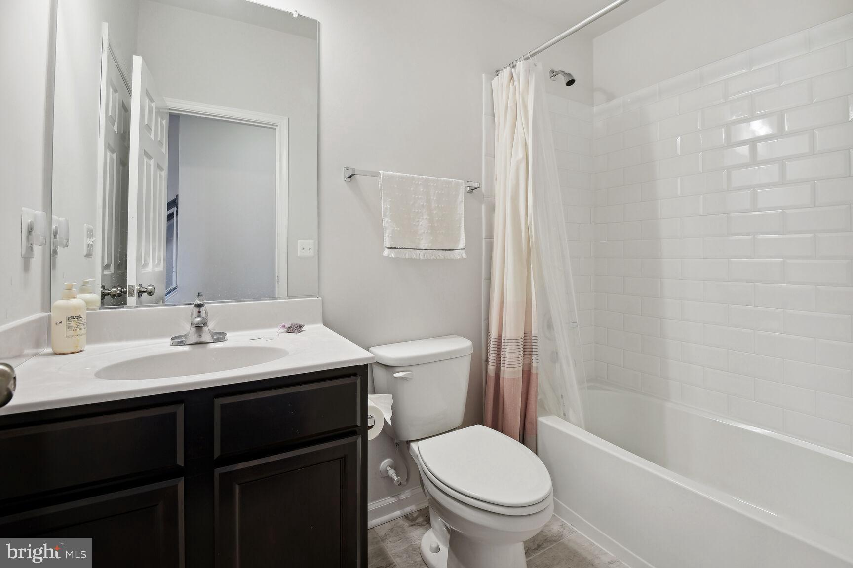 TRAVILAH STATION - Residential Lease