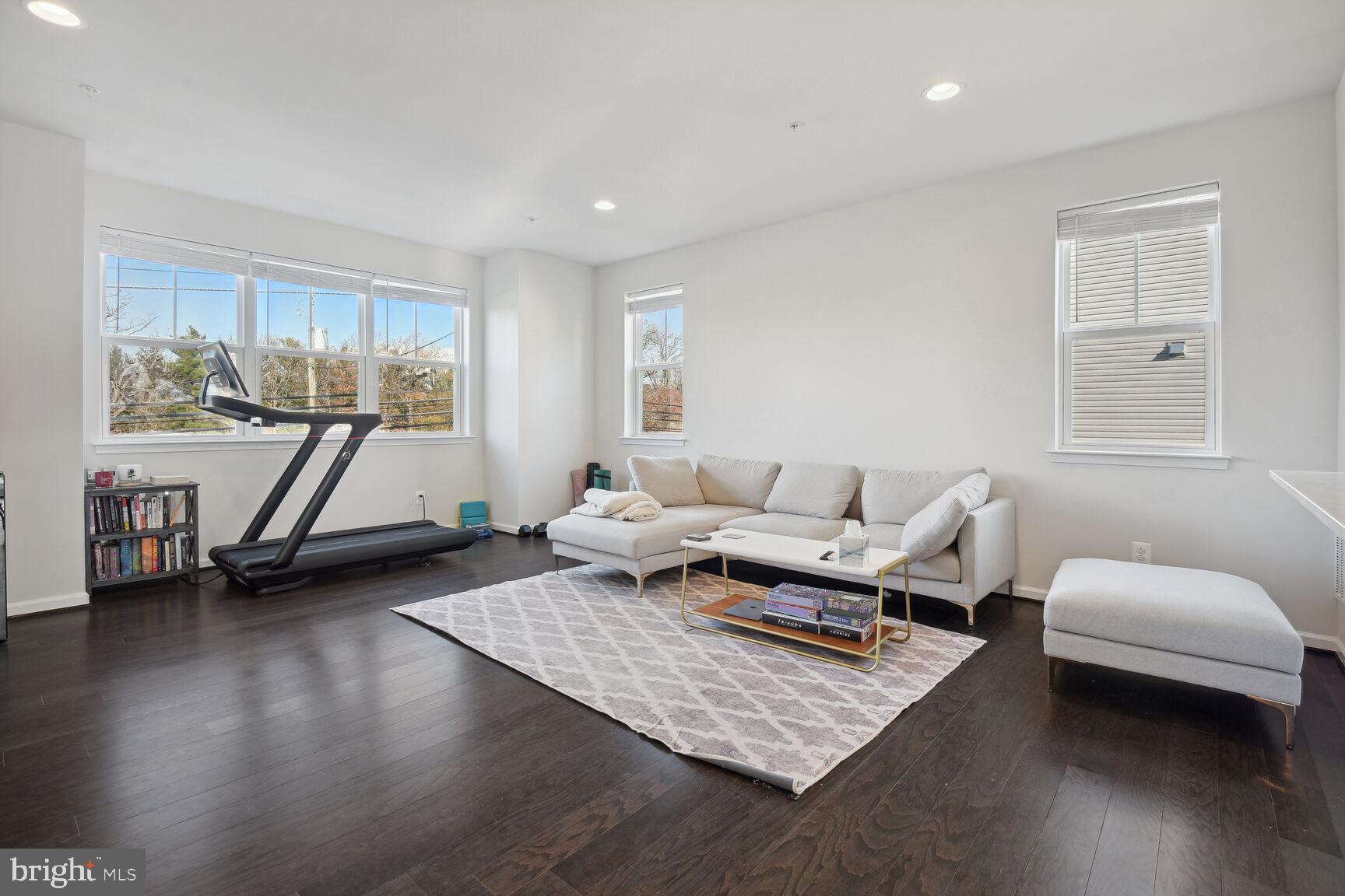 TRAVILAH STATION - Residential Lease