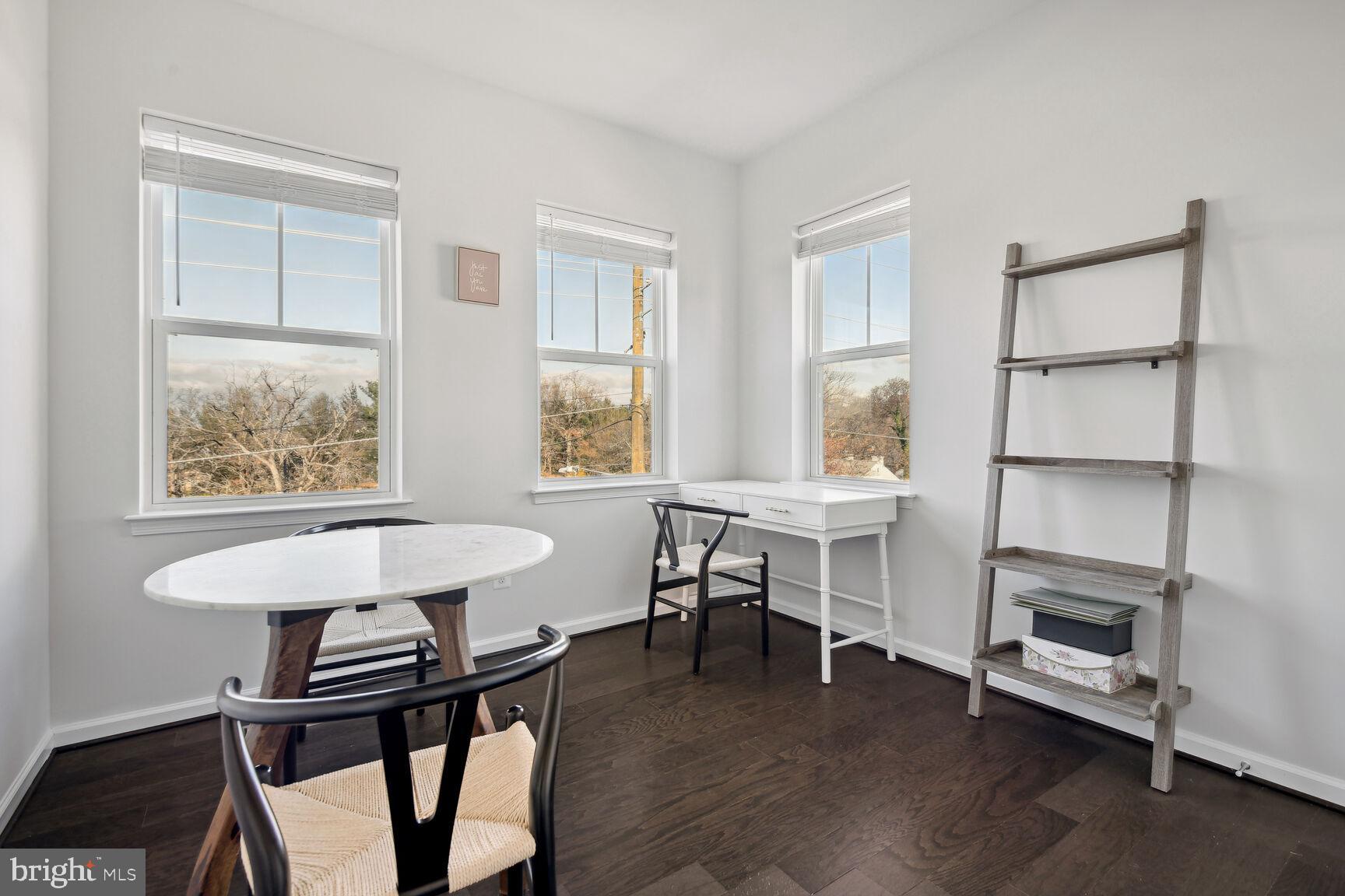 TRAVILAH STATION - Residential Lease