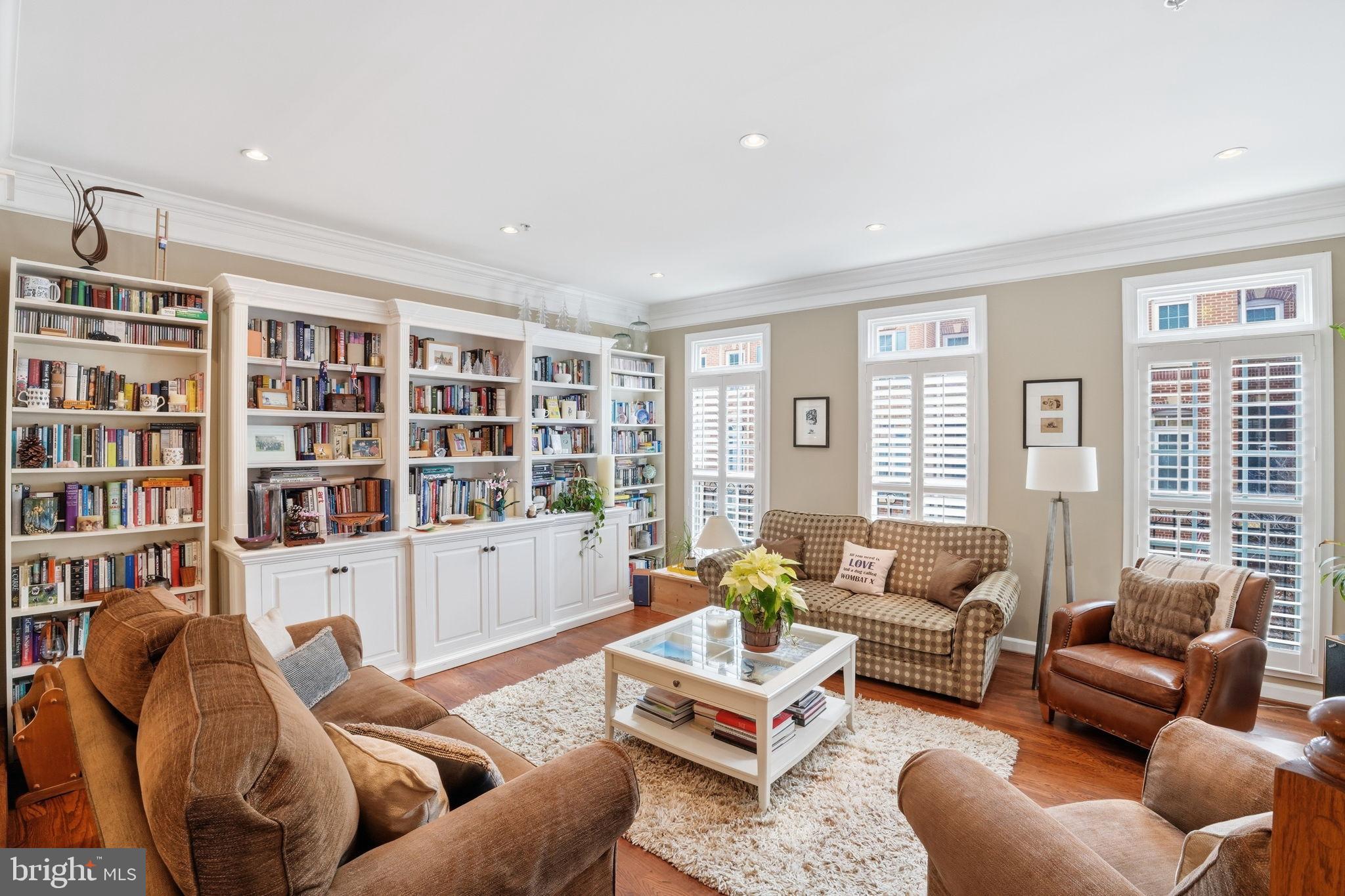 OLD TOWN GREENS - Residential