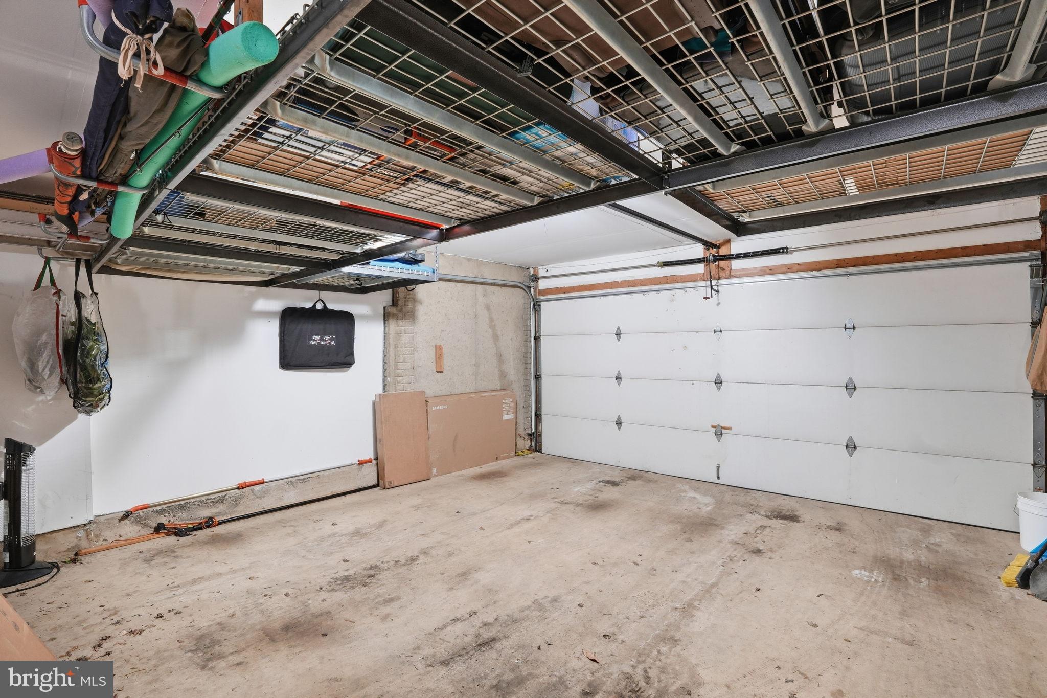 OLD TOWN GREENS - Residential