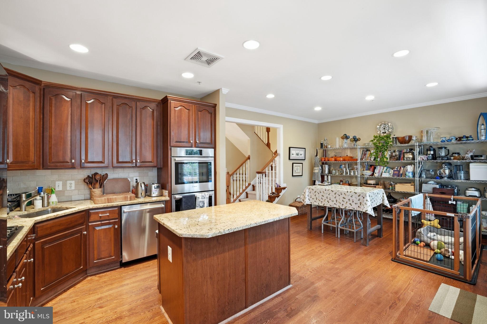 OLD TOWN GREENS - Residential