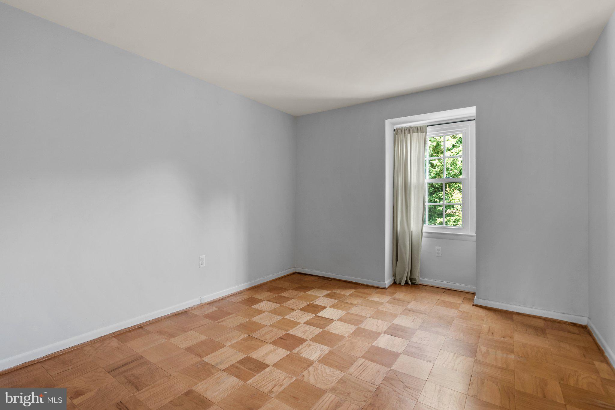 WINDSOR SQUARE - Residential