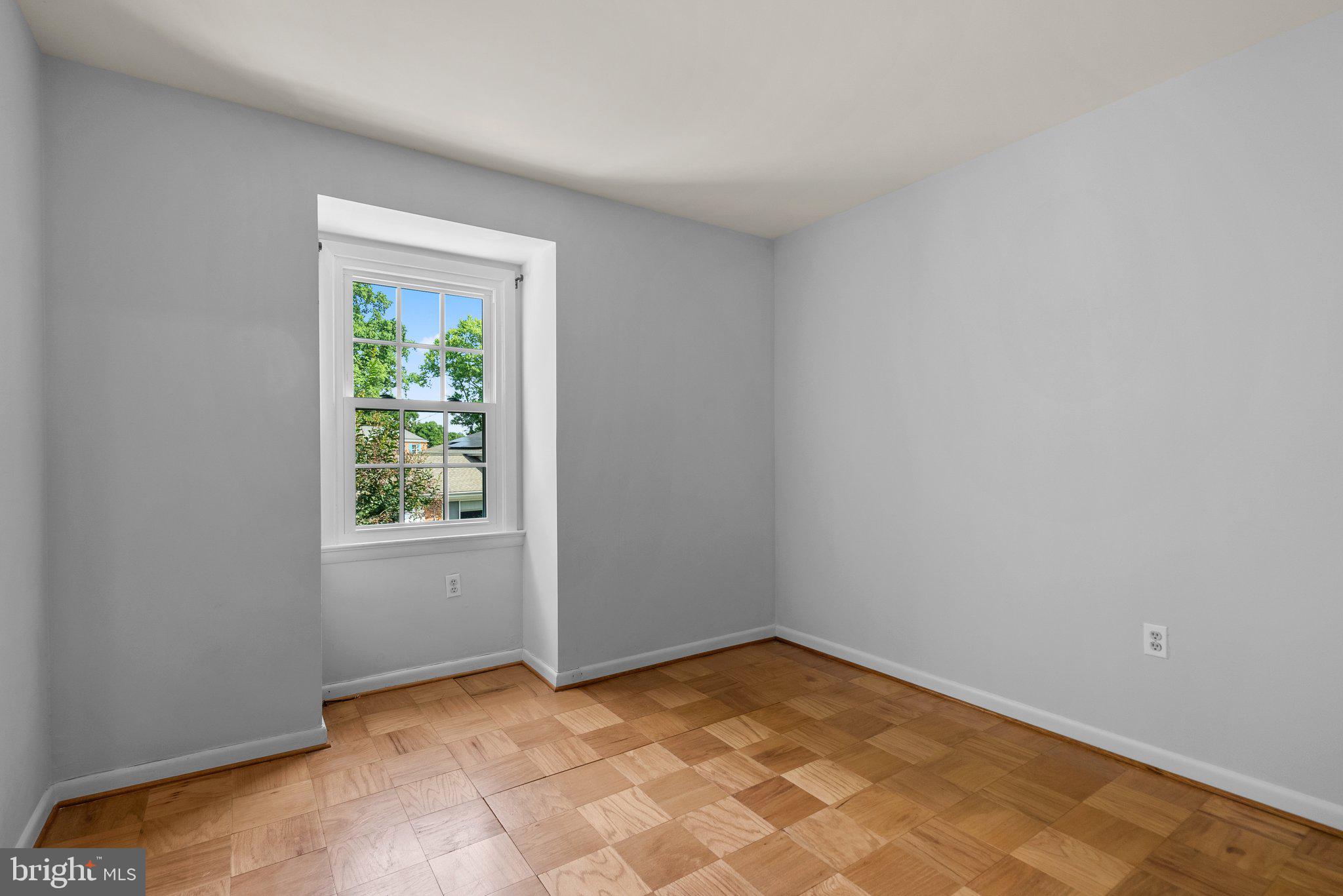 WINDSOR SQUARE - Residential