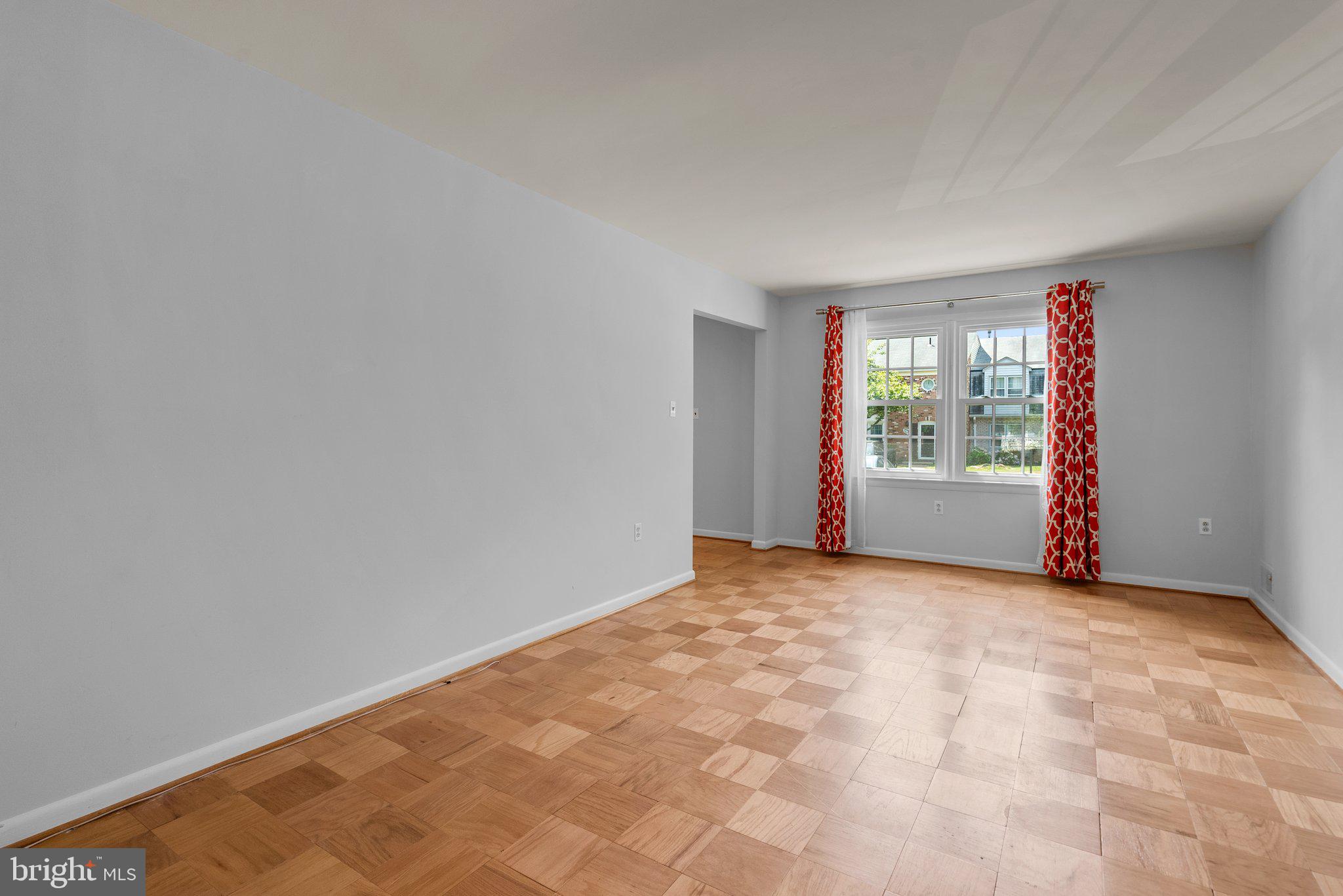 WINDSOR SQUARE - Residential