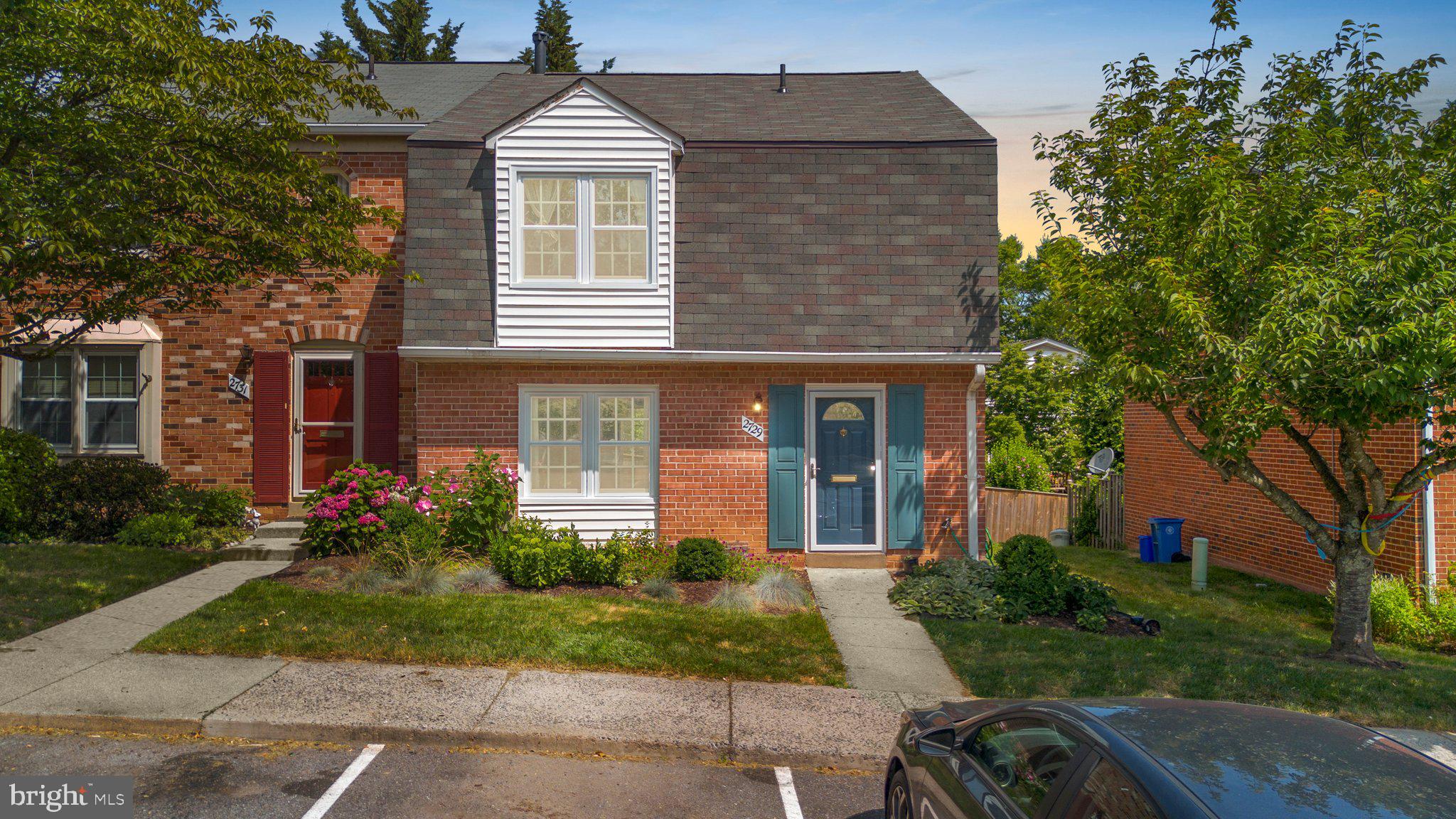 WINDSOR SQUARE - Residential