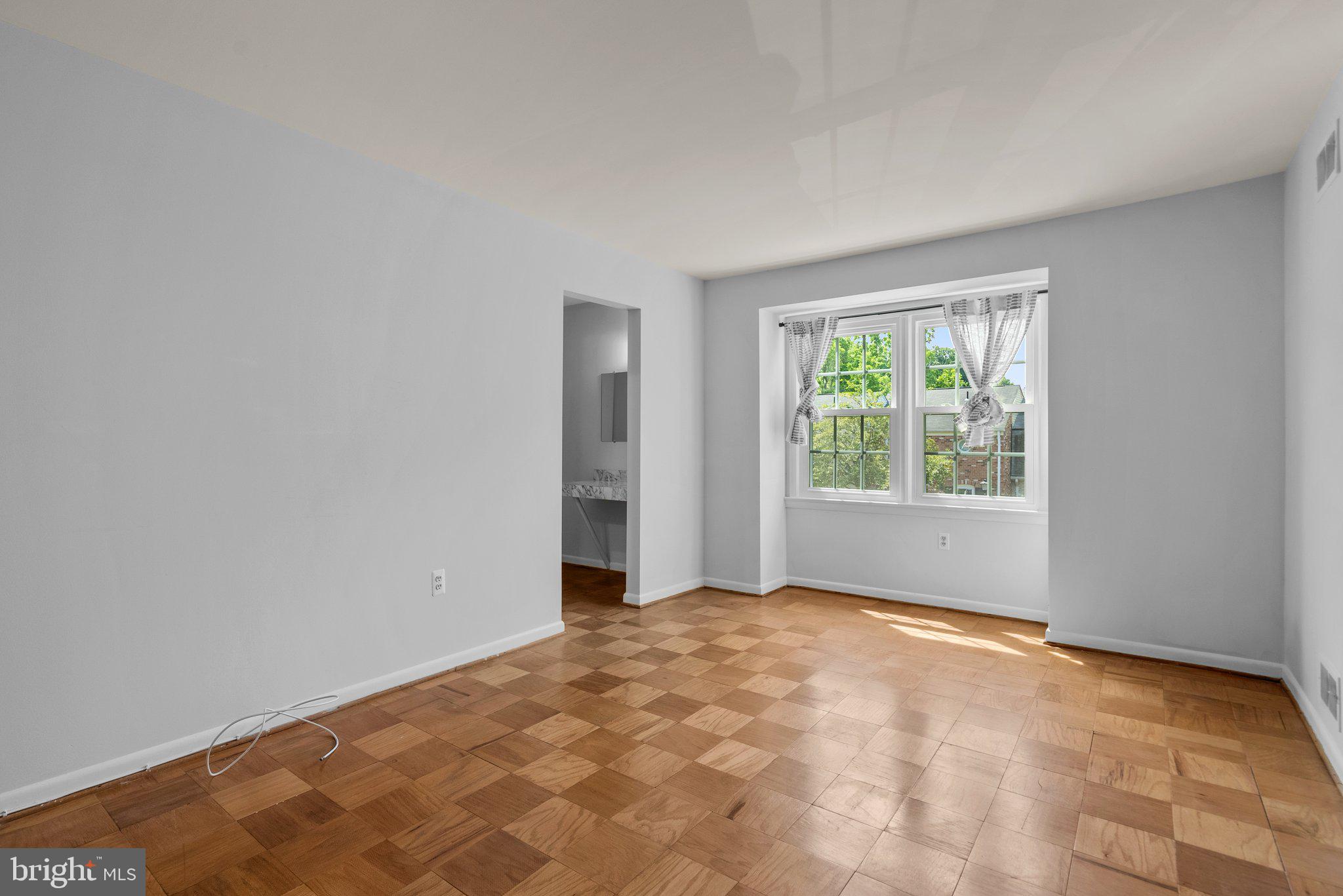 WINDSOR SQUARE - Residential