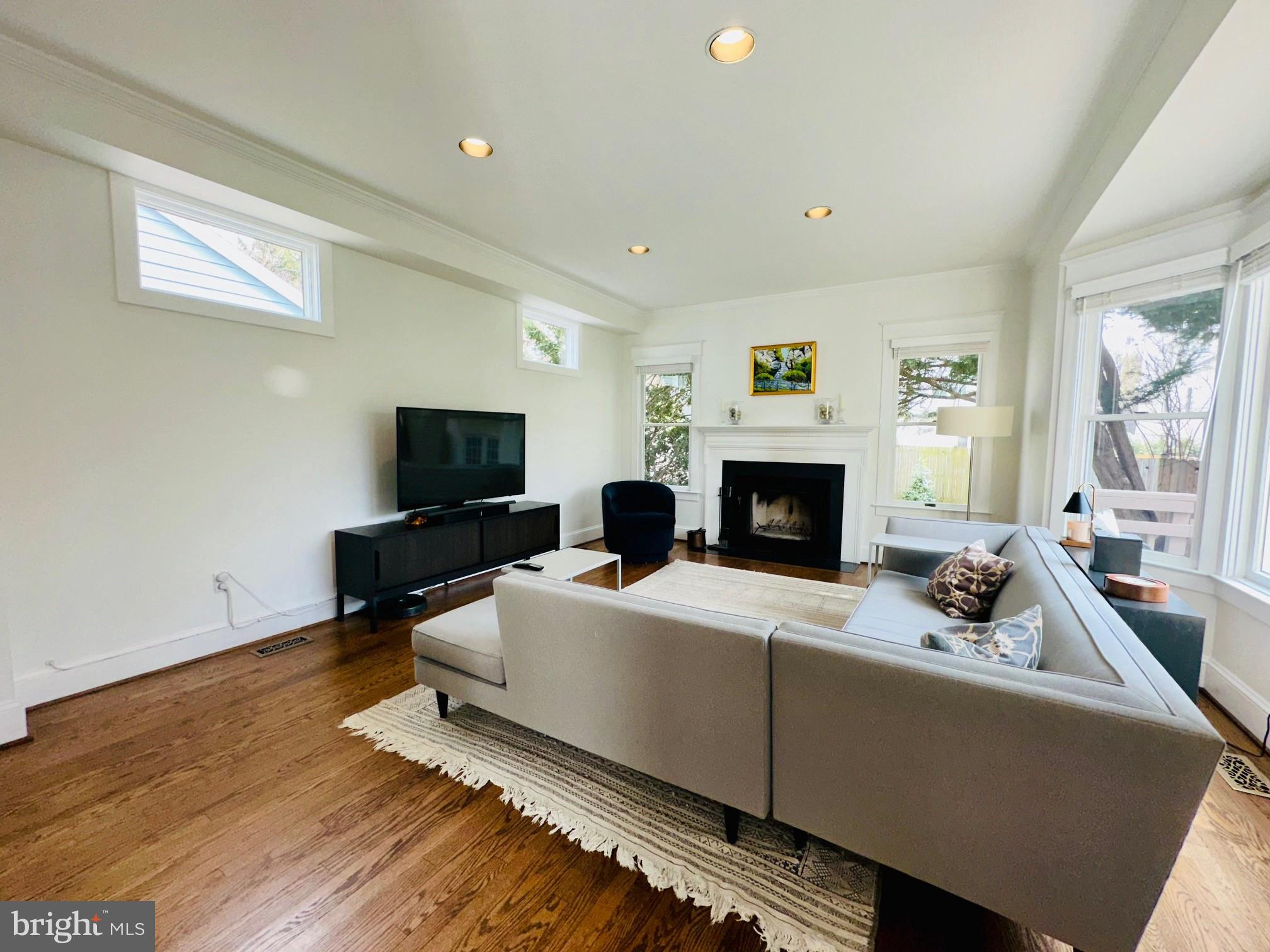 NORWOOD HEIGHTS - Residential