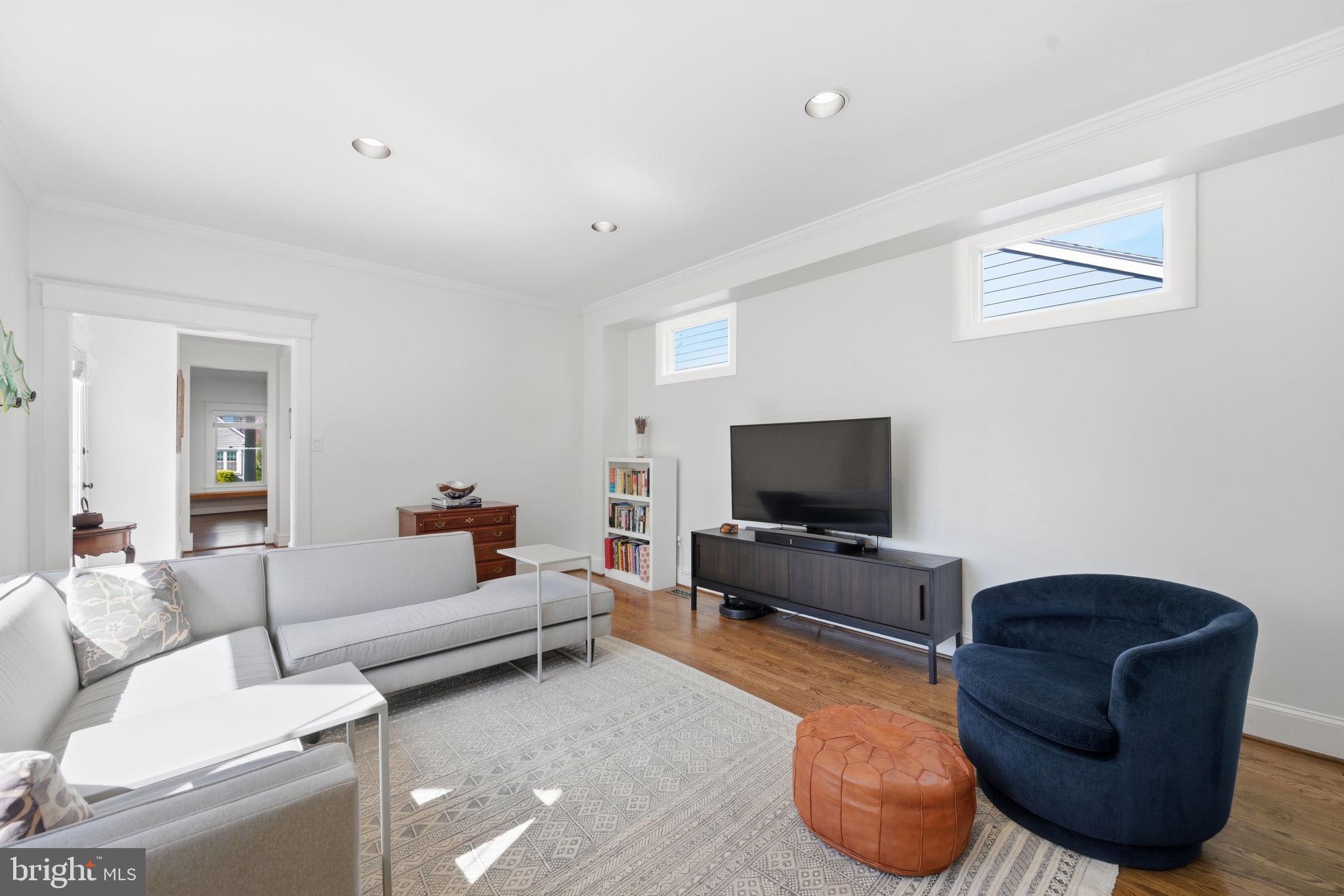 NORWOOD HEIGHTS - Residential