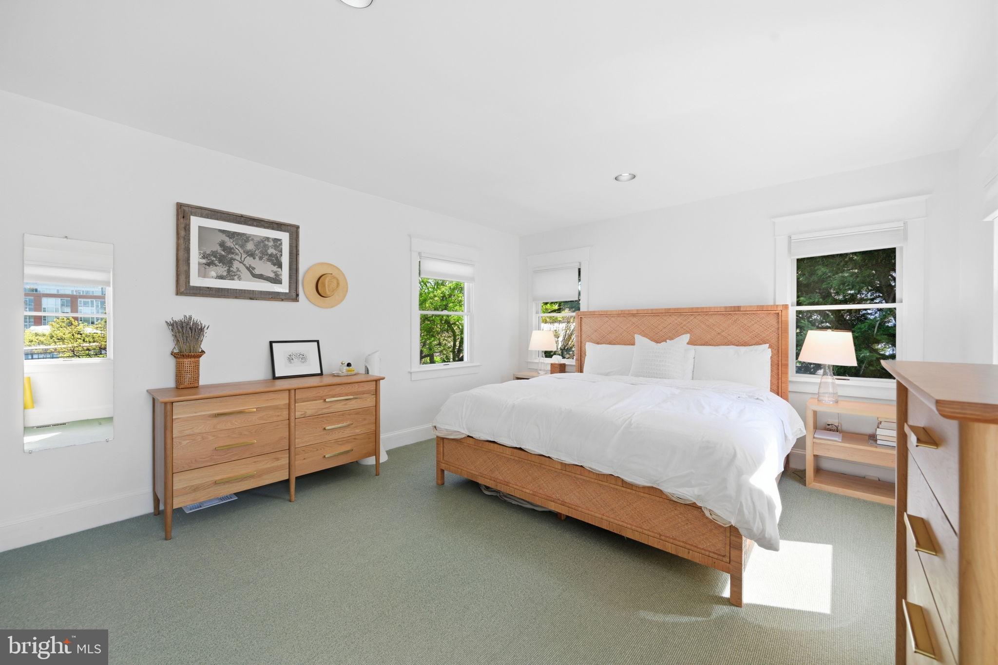 NORWOOD HEIGHTS - Residential