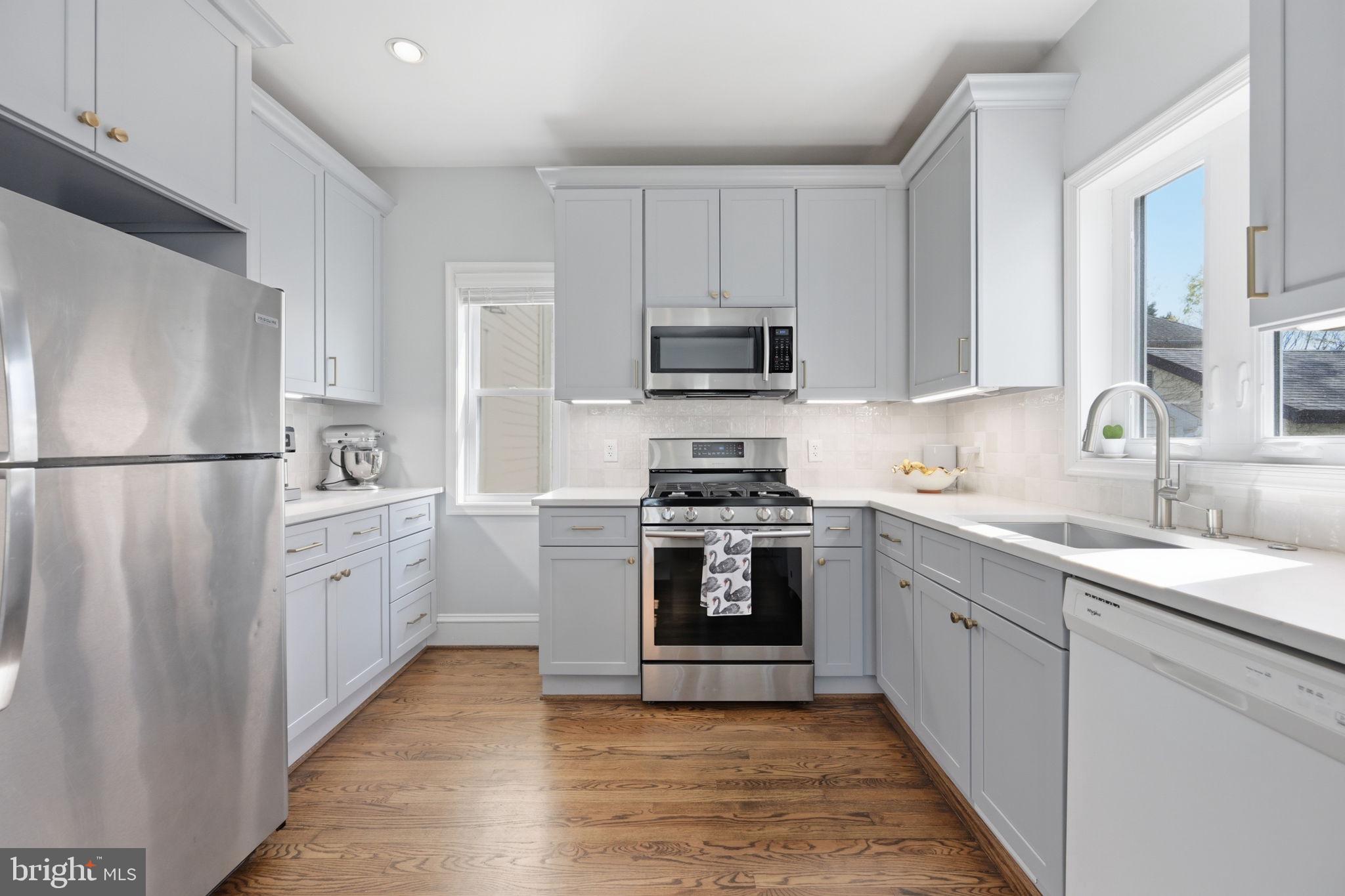 NORWOOD HEIGHTS - Residential